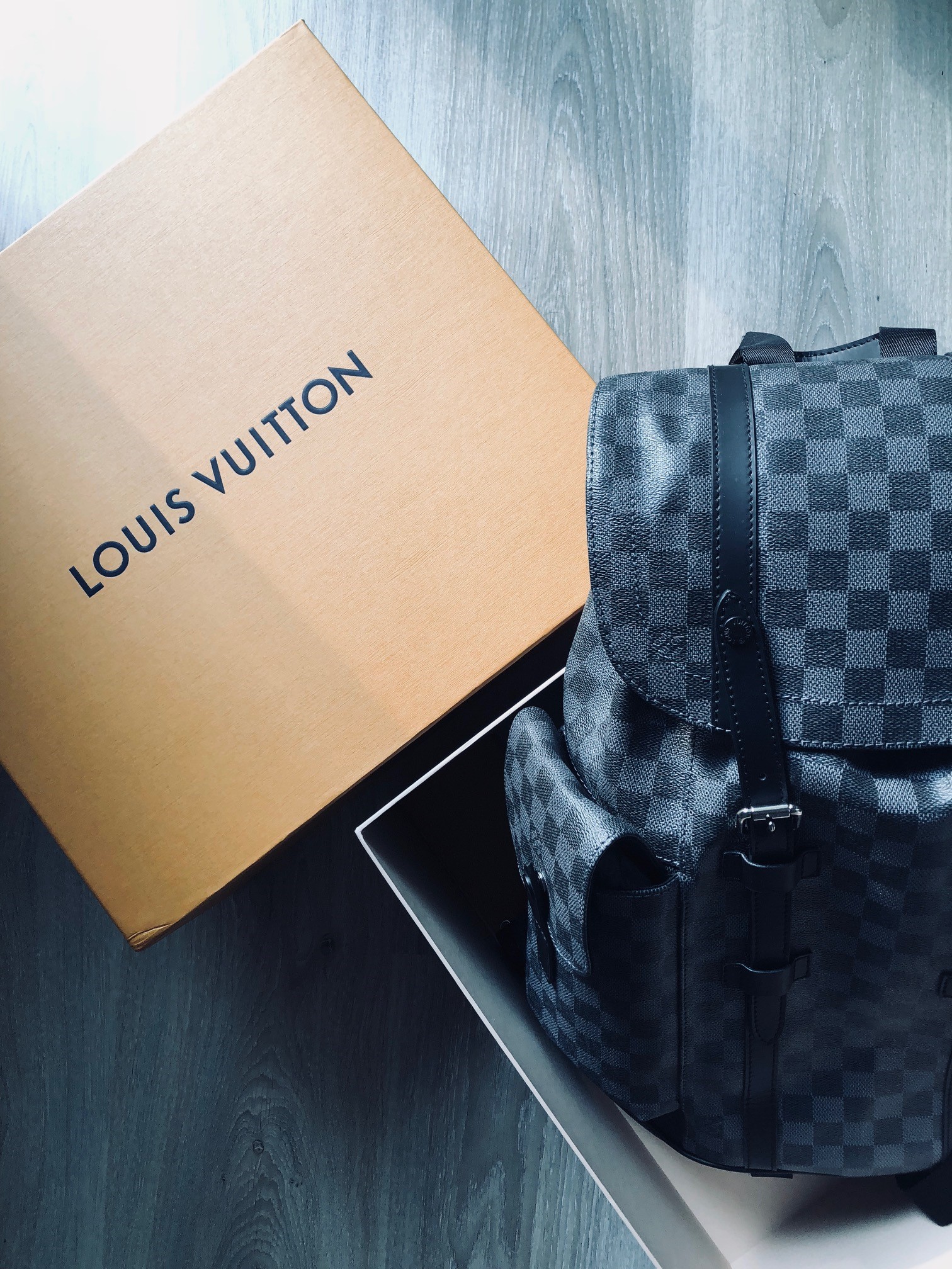 Louis Vuitton introduces LV Signature sunglasses - Fucking Young!