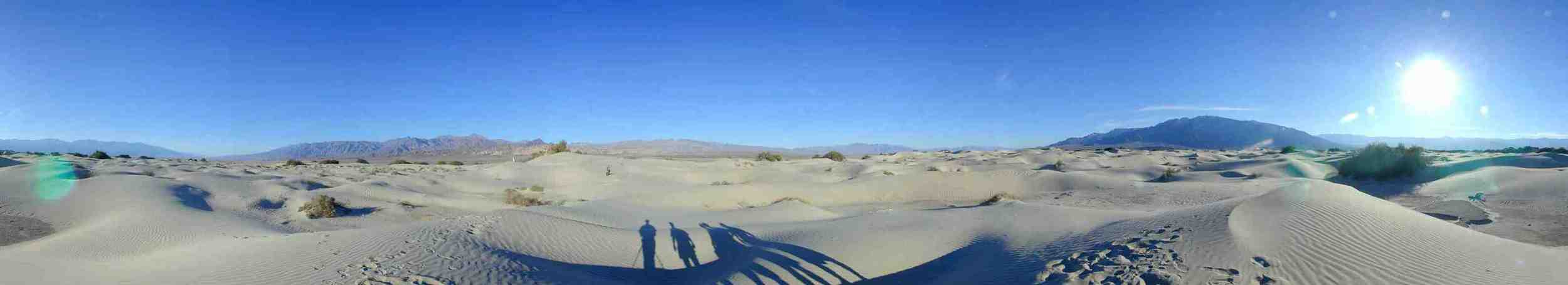 Panorama from the top of the big dune. 36°38'38.8"N 117°04'33.9"W