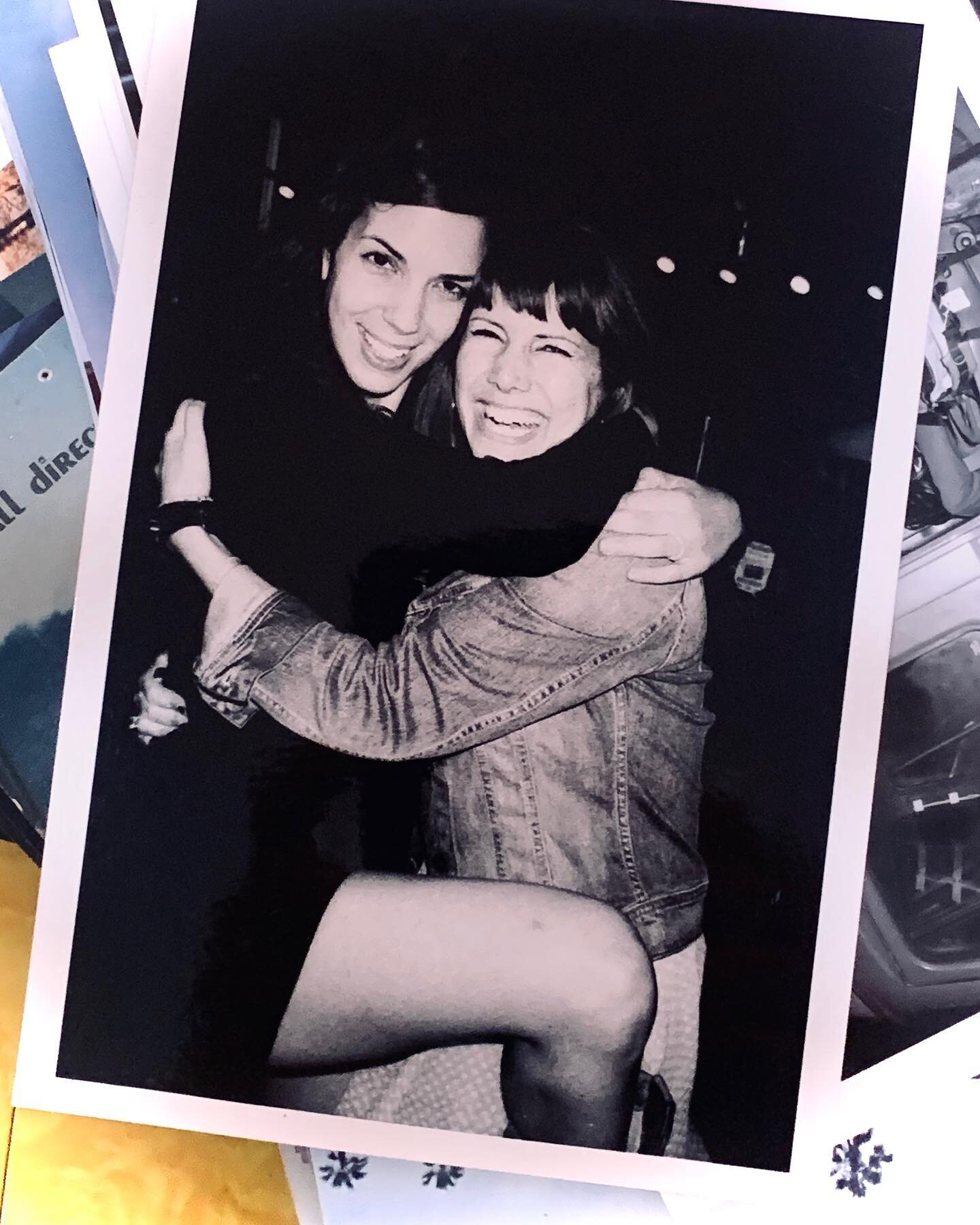 #friends #ontheroad #livemusic #sarahborges #cindywasserman 🎥 by #frankleedrennen #morelove #onlylove #filmphotography