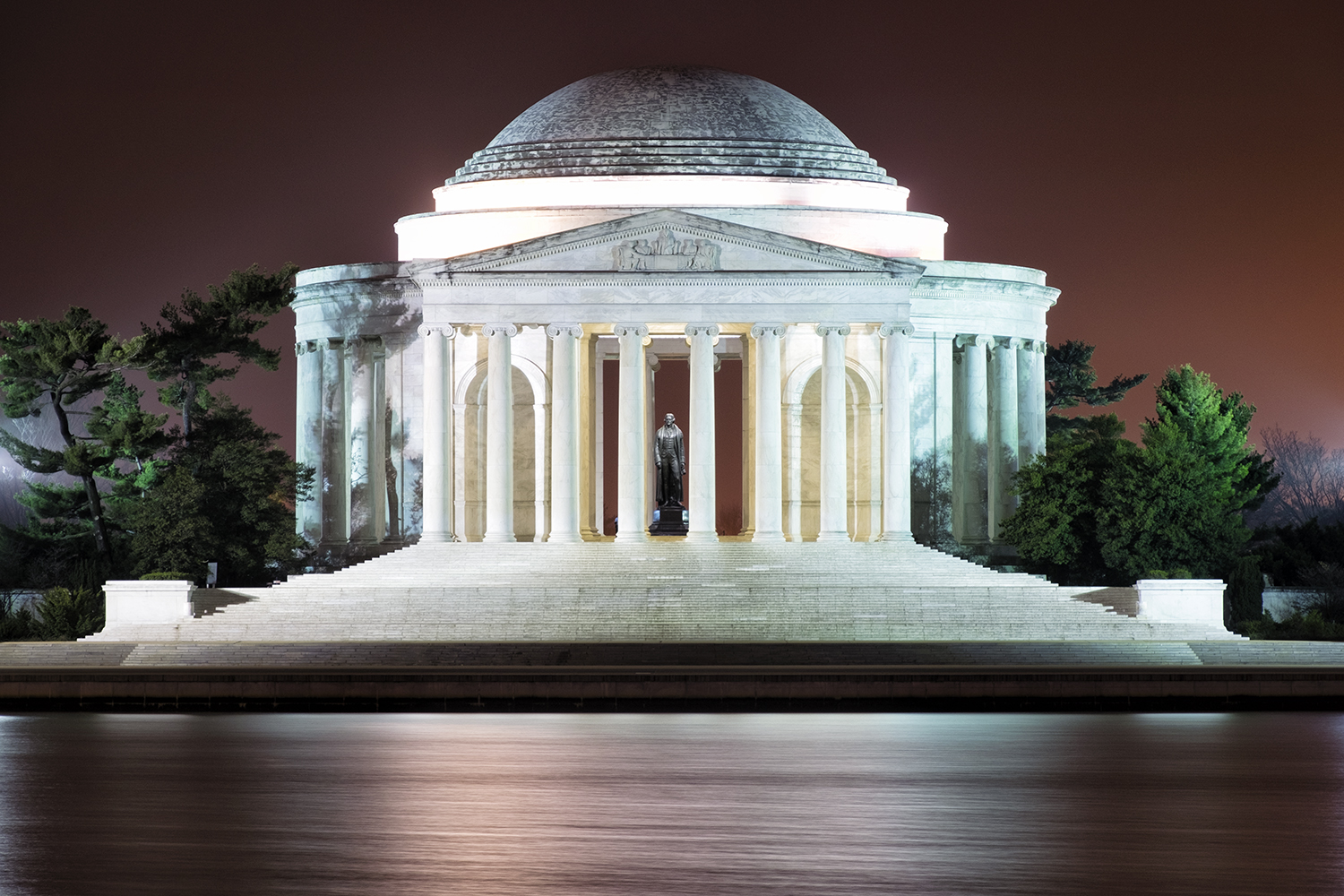 December Morning at the Jefferson Memorial 