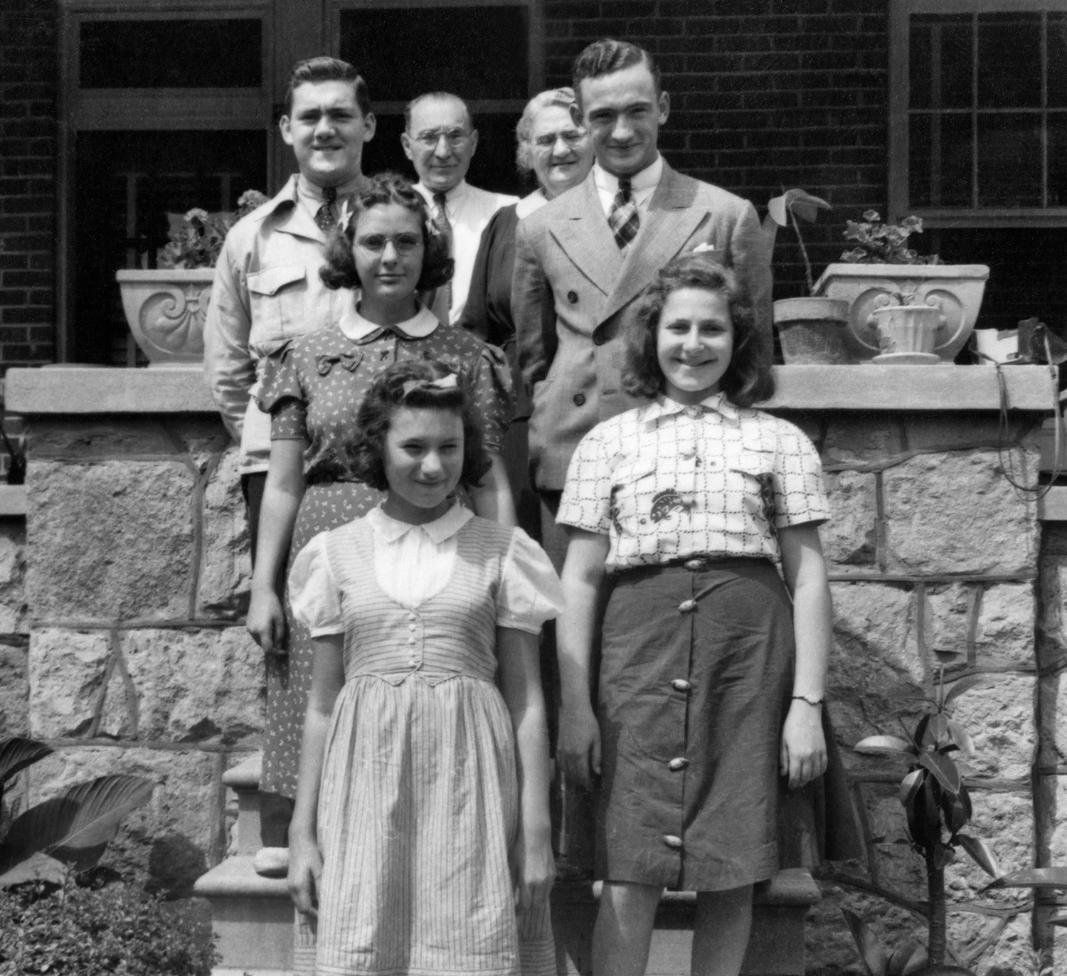 Hyman and Dora Adalman with their grandchildren: Melvin, Bernard, Lilian Finestone, Anne and Lillian Shapiro