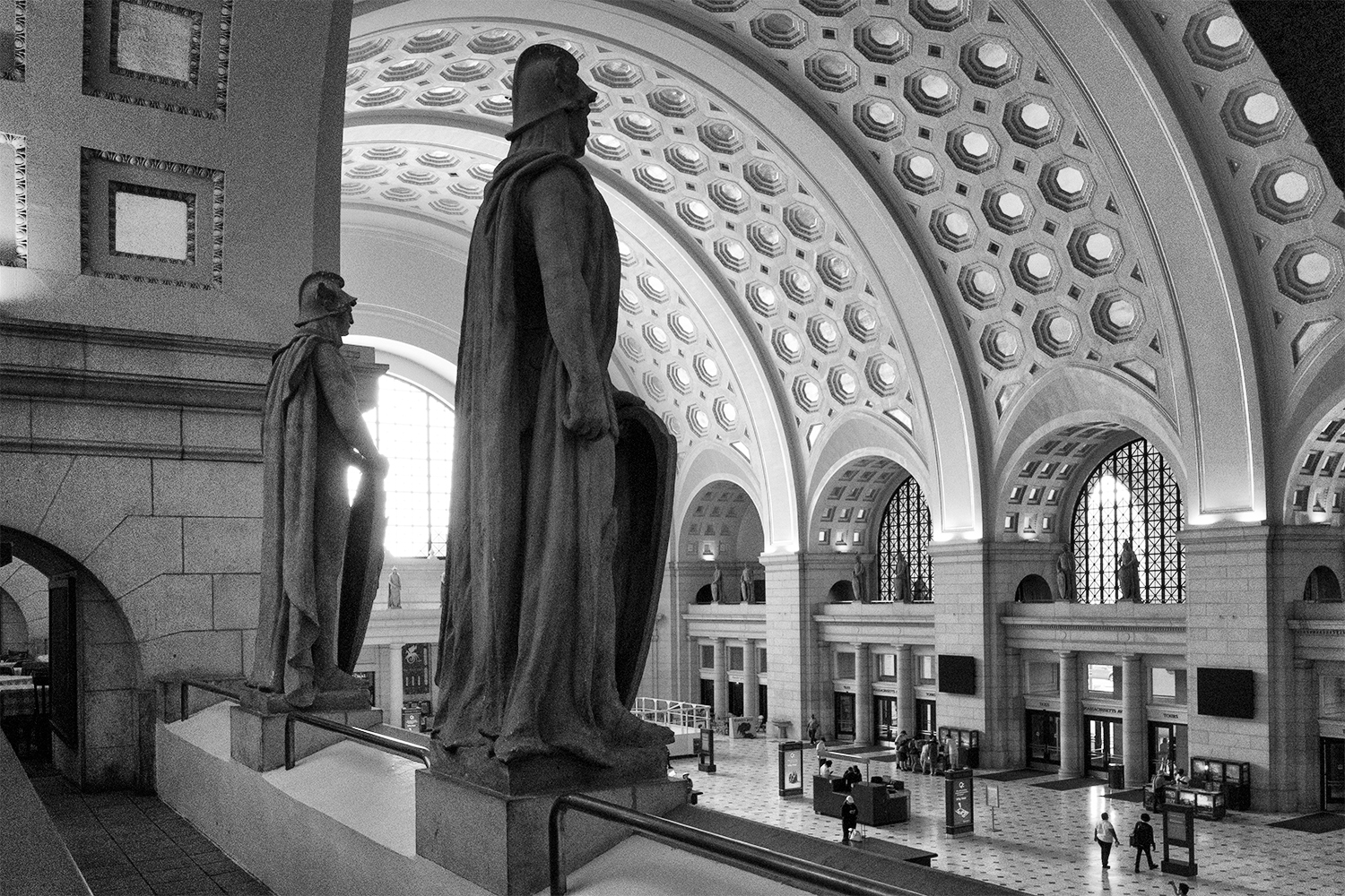 160924 Union Station 49-1 bw.jpg