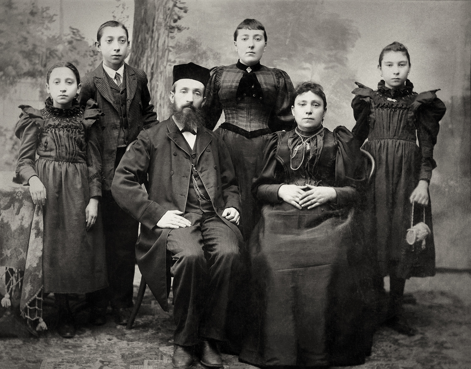 Adalman Family (Morris and Rachel seated; Hyman is 2nd from the left)