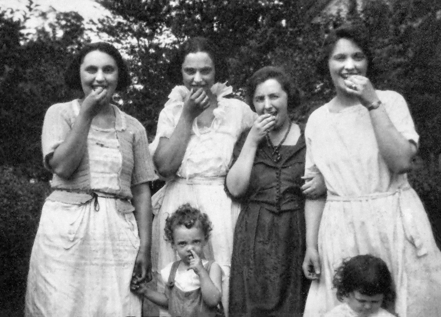 Isabel, Kathryn and Florence Gottlieb