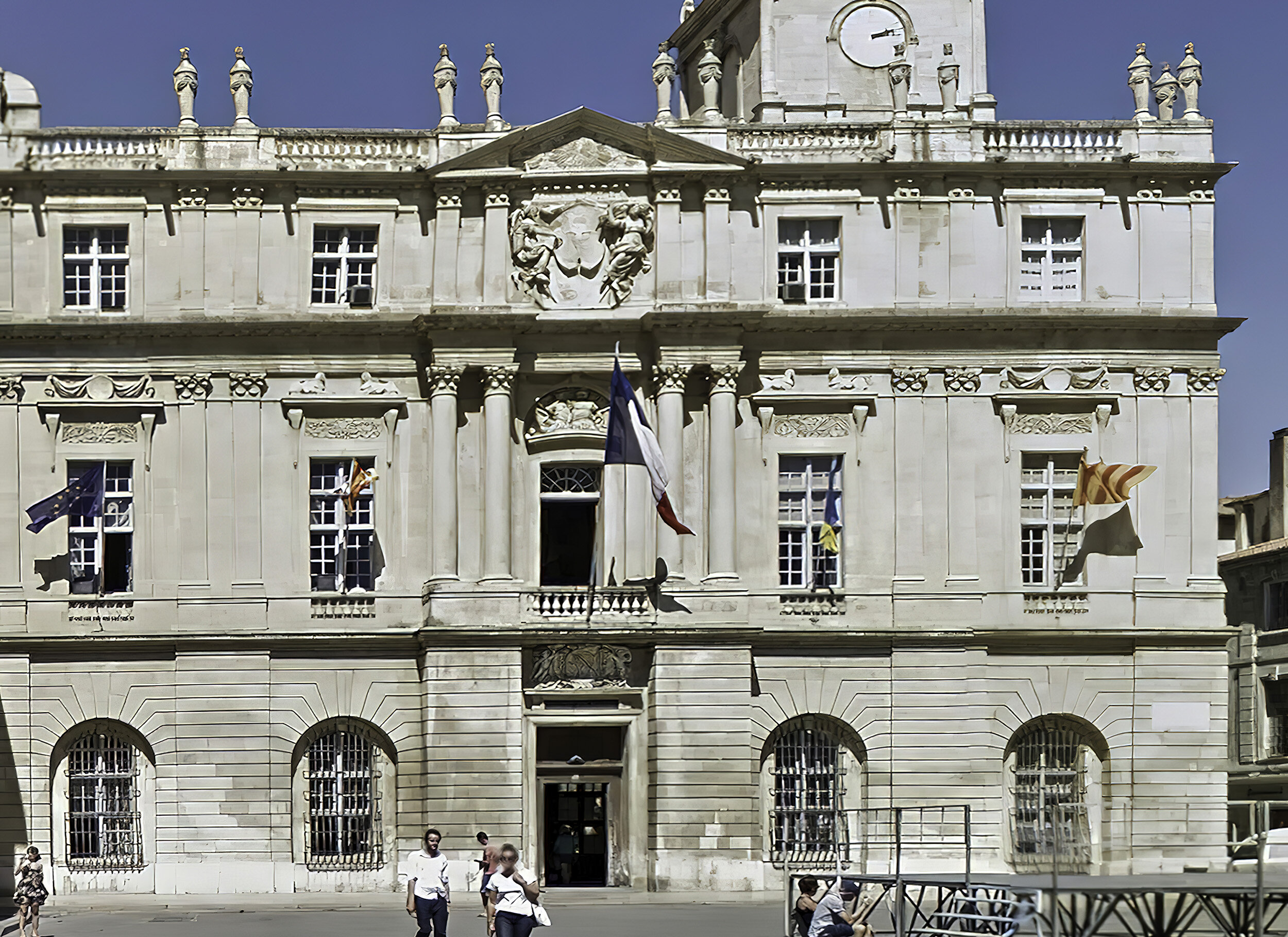 Arles Hotel de Ville today (from Google Earth)