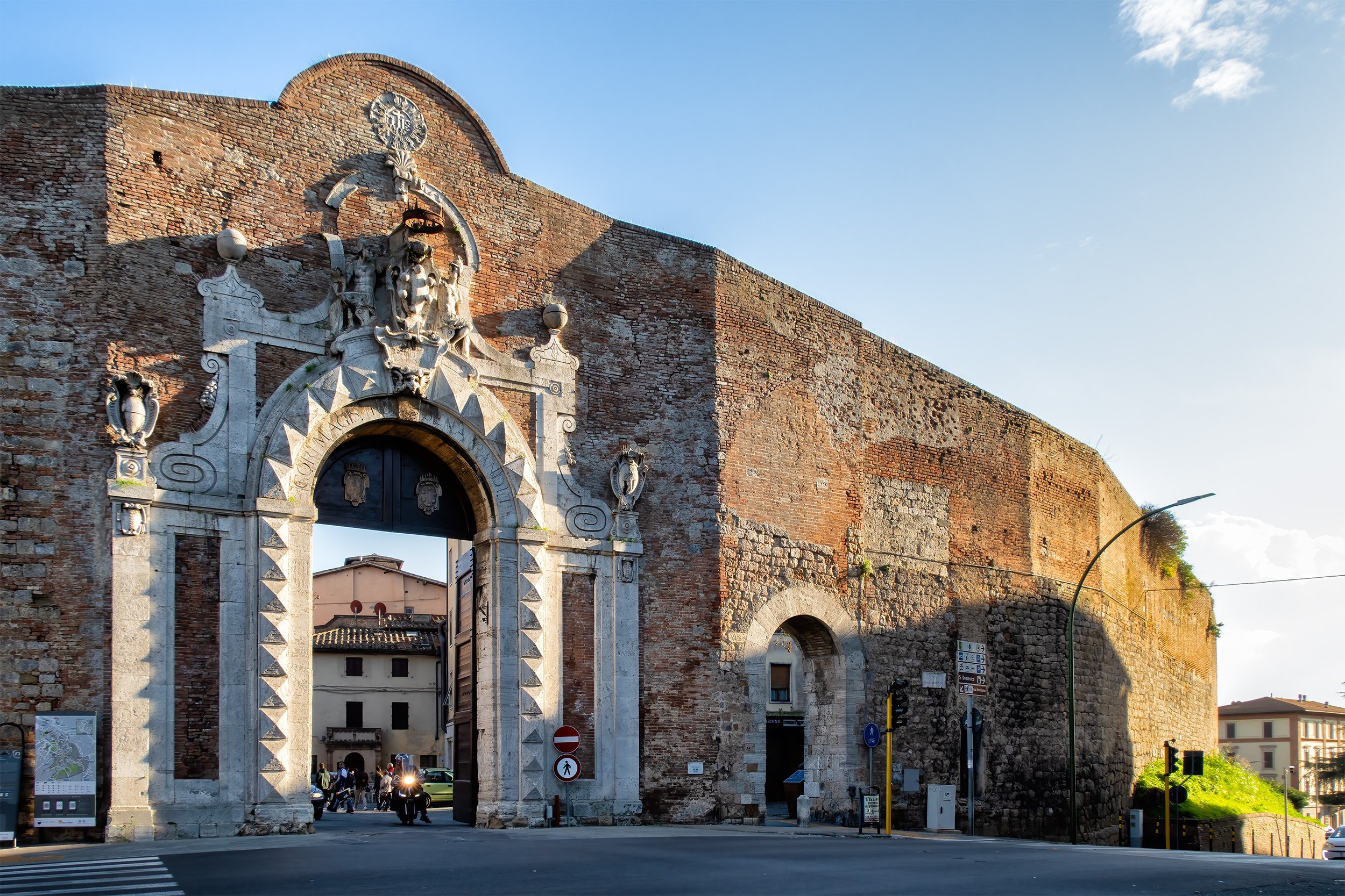 Porta Camollia and Siena City Walls 