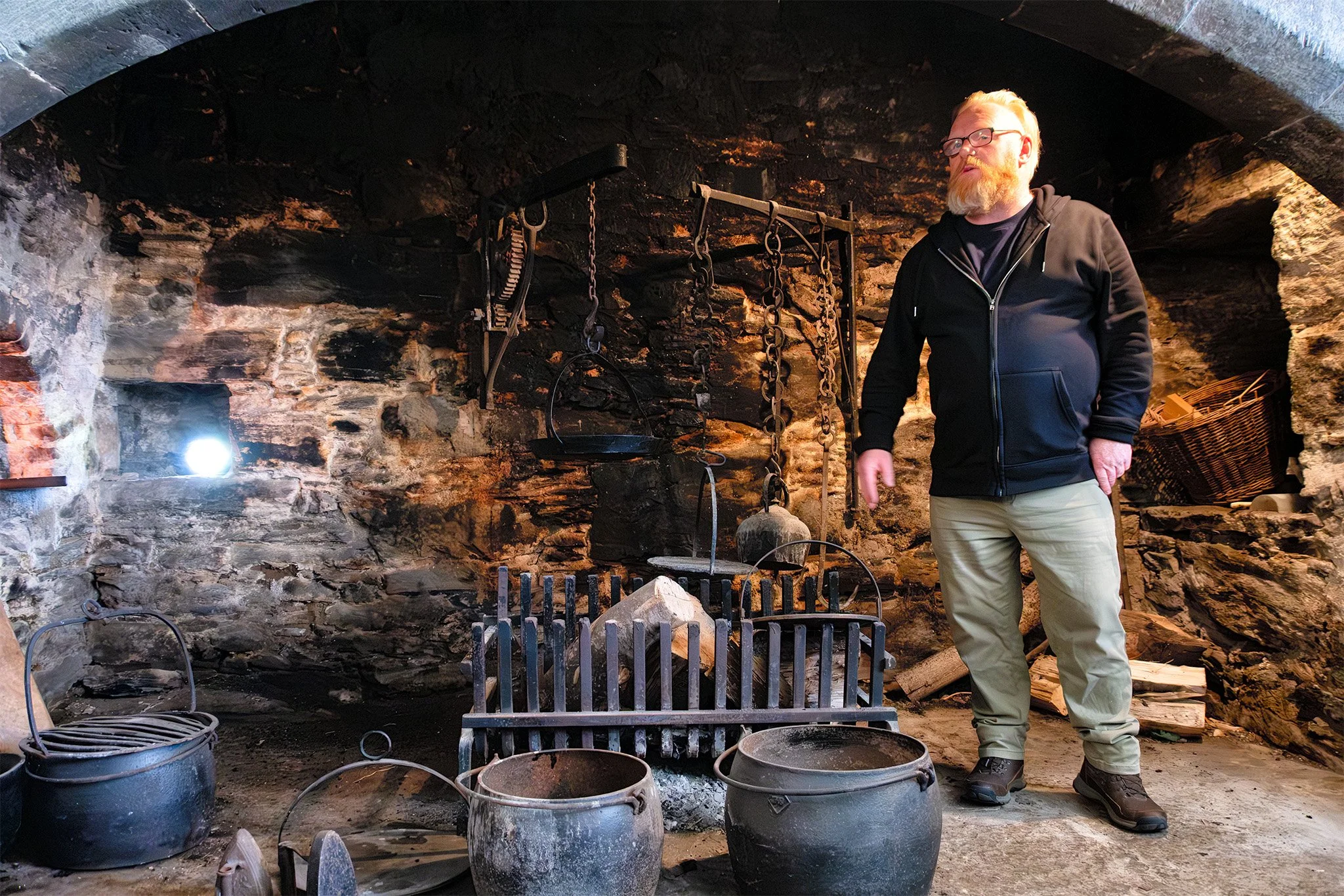 Touring Castle Menzies 