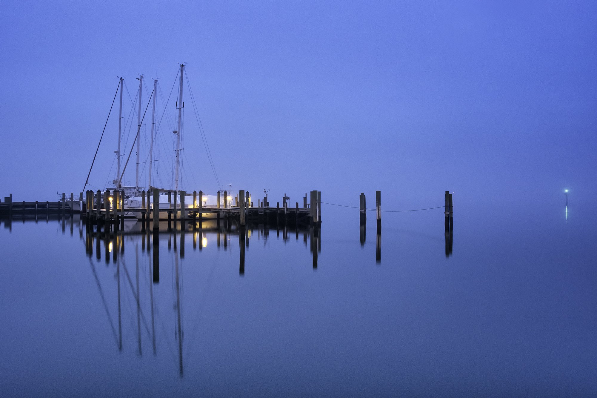 170121 Annapolis Fog 018-1 flt cr noise hue 2000.jpg