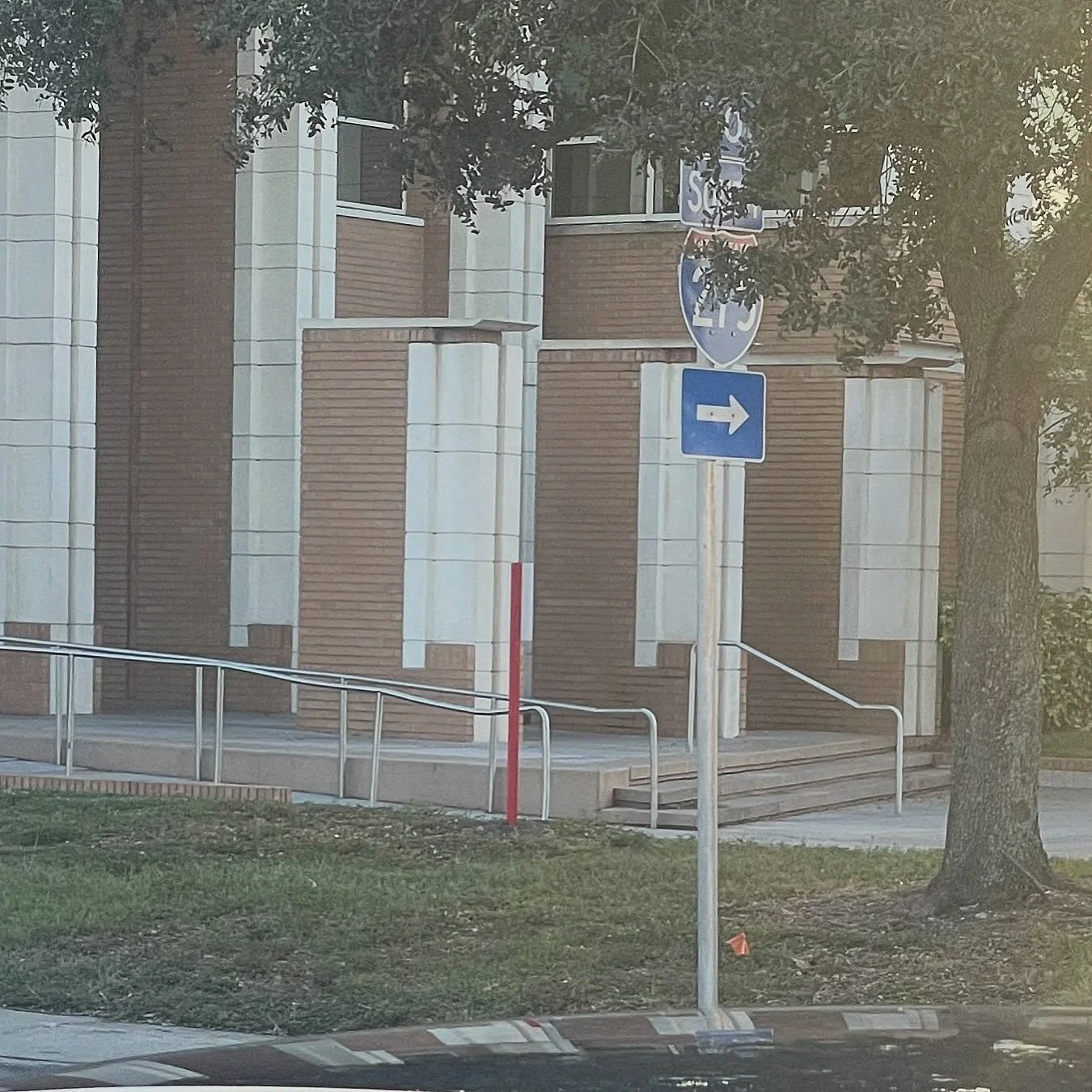 1,557) Drive-by out rail? Tampa FL #Tampa #Florida #JoesSkateSpots