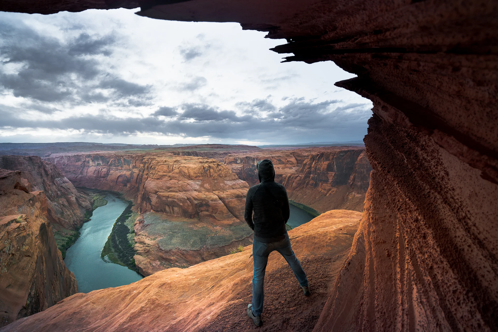 Horseshoe Bend Dana 12mm F4 1-100sec ISO 640-3.jpg