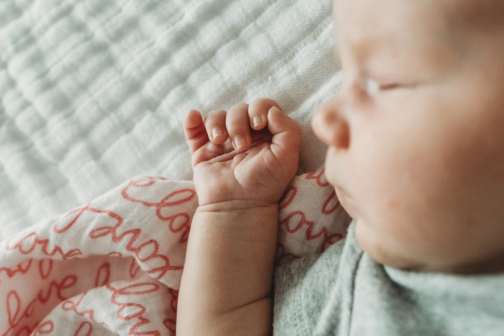 austin-lifestyle-newborn-photographer-8068.jpg