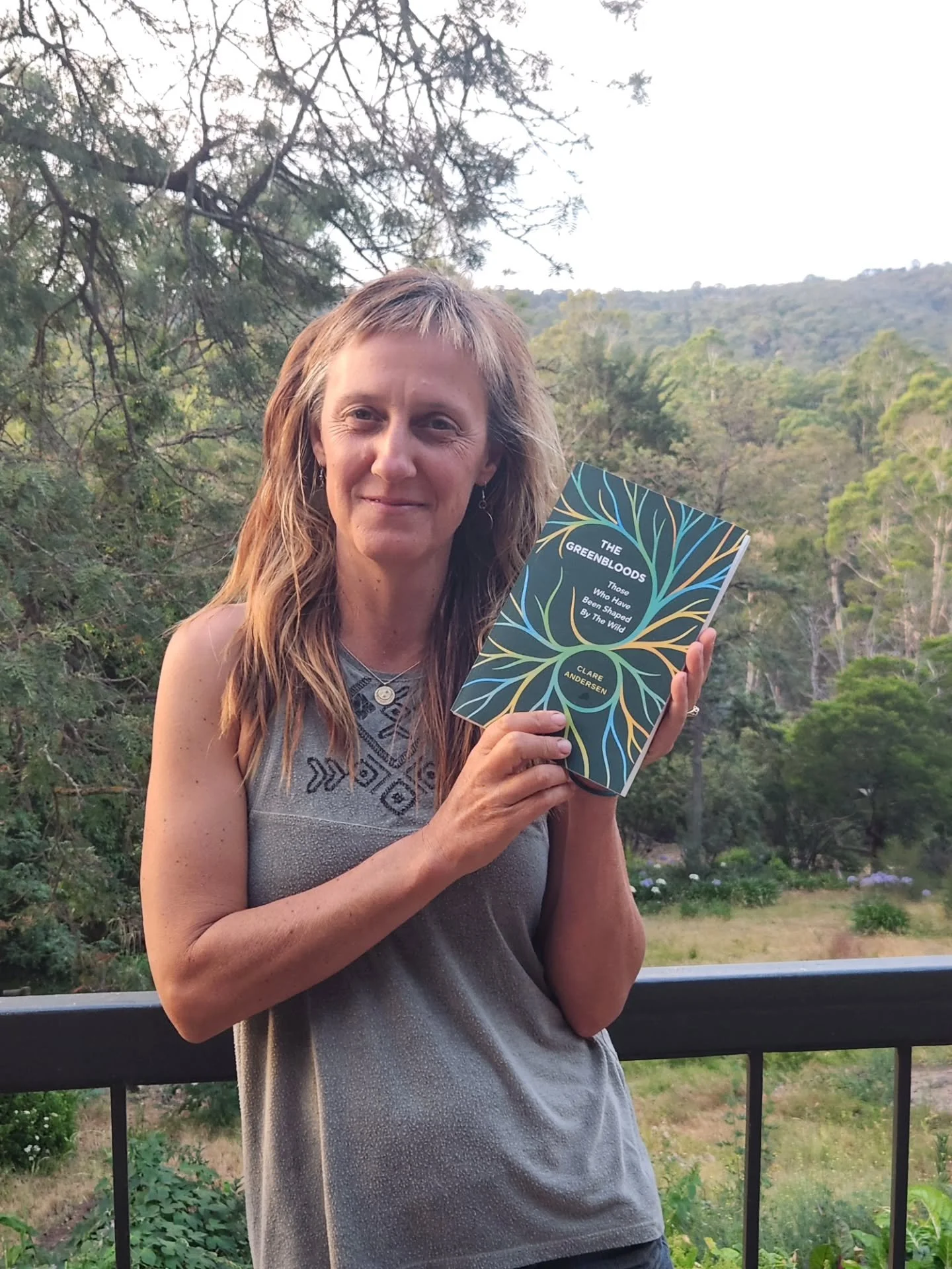 "Every walk into the wild is a walk towards your original self."

So says Rick Rubin at the start of The Greenbloods, a recently released book featuring interviews with those who have been 'shaped by the wild.'

True for me indeed. Green ru