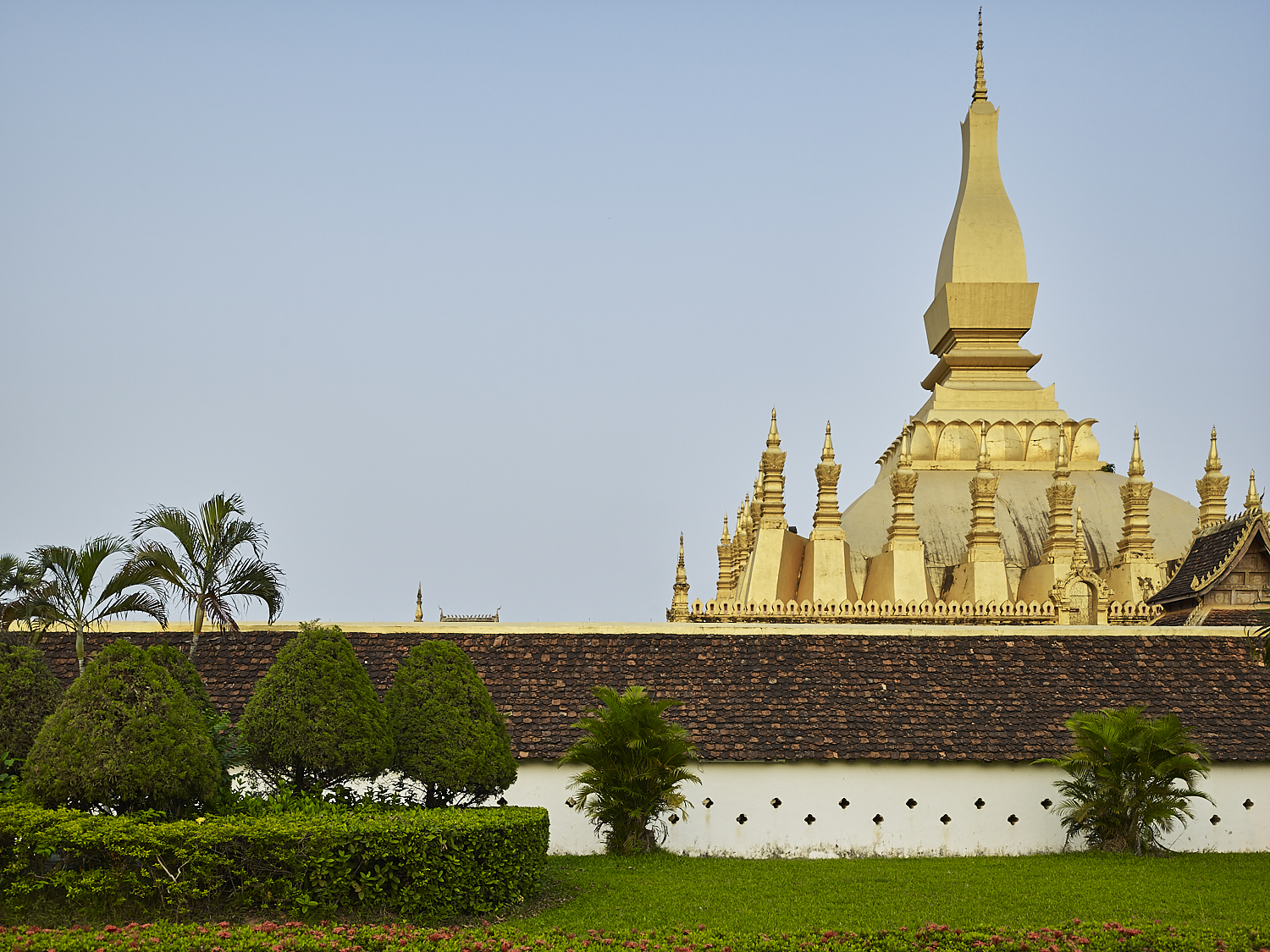  Pha That Luang, Vientiane Laos, 2016 