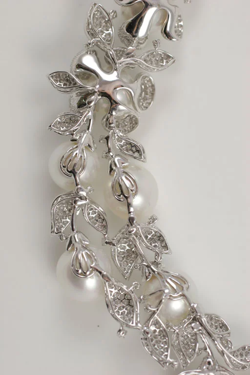 Diamond and Pearl necklace 9 rear.jpg