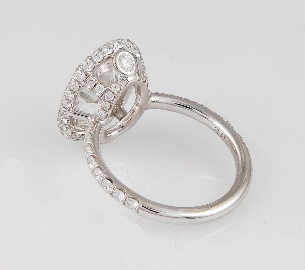 Oval Diamond Ring with Micro Pave 3.jpg