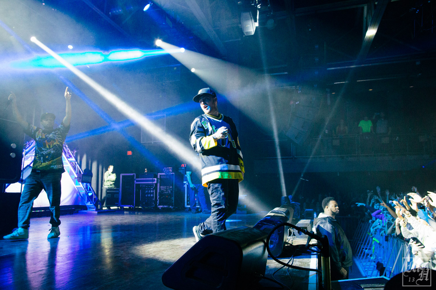 macmiller_earth_christmasDec12-44.jpg