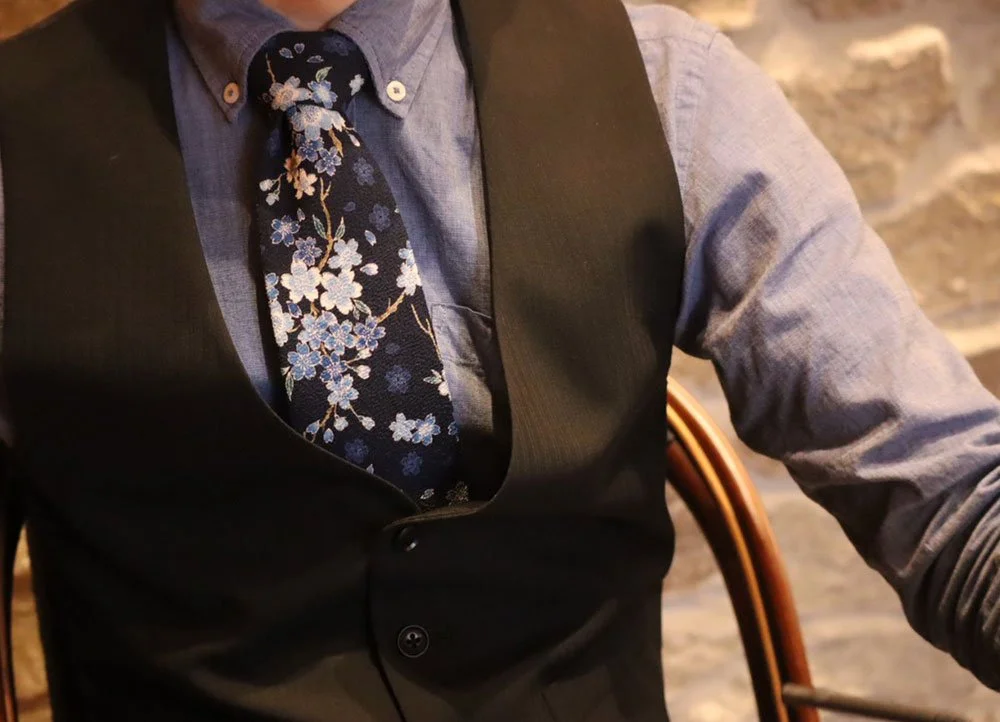 Tie image shot 04.jpeg