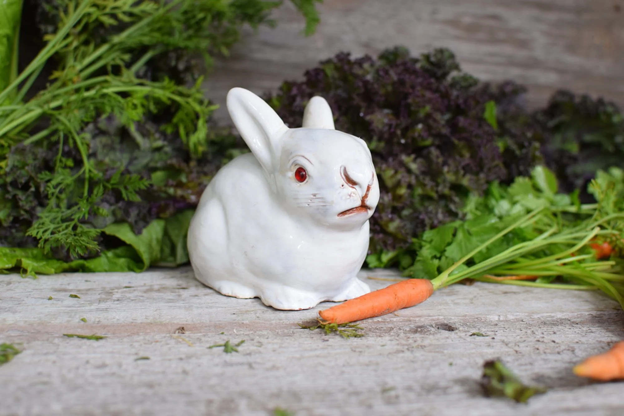 Antique Bavent Faience White Rabbit