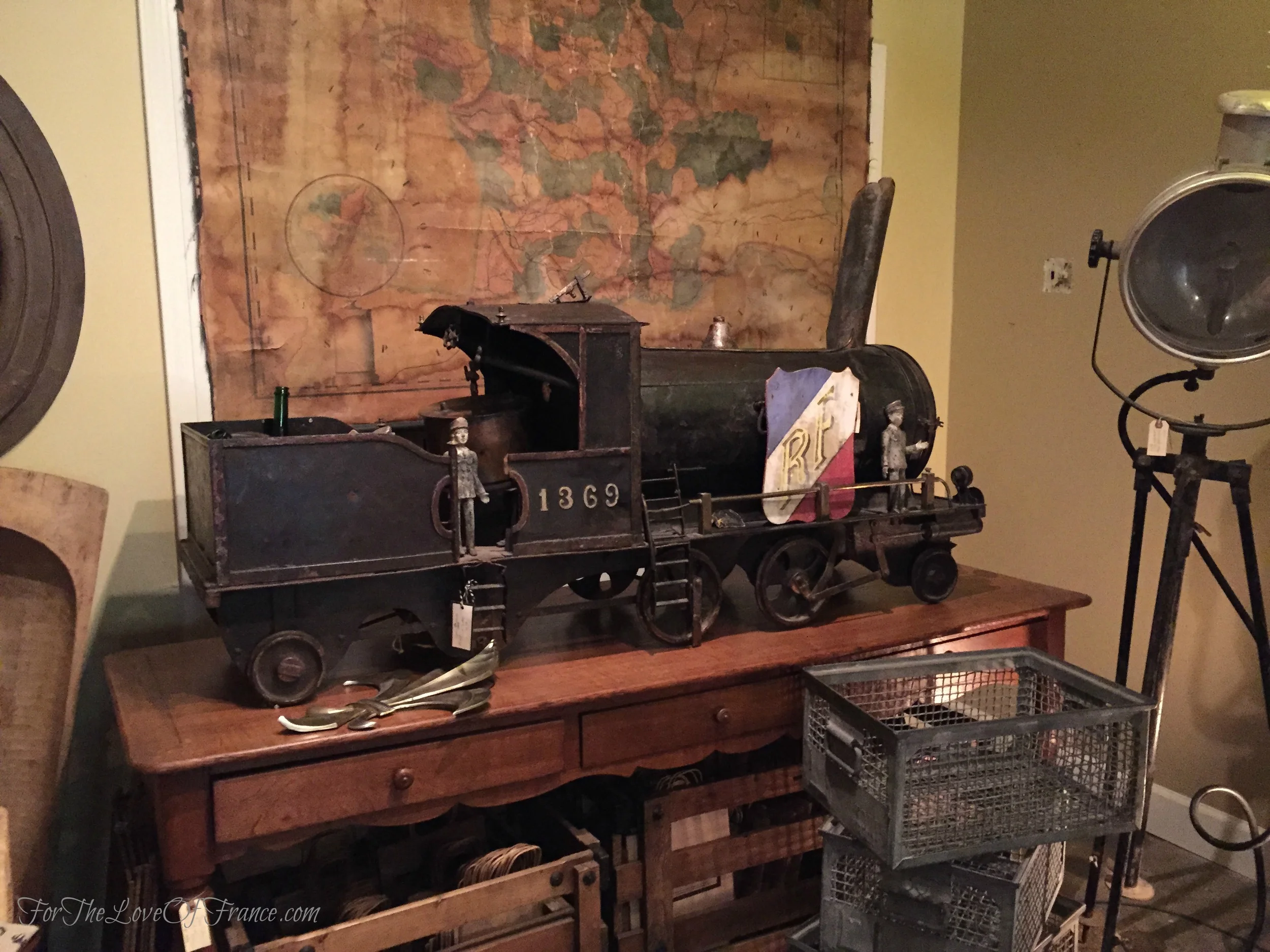Antique RFF Engine
