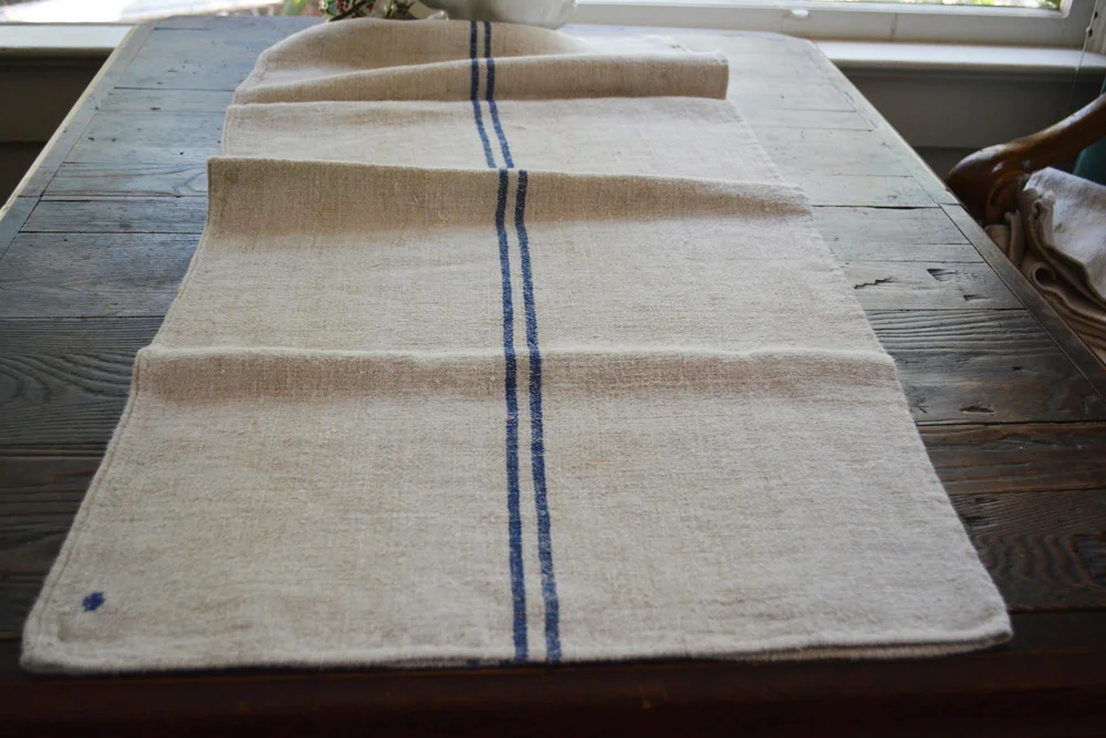 European Grainsacks with two narrow blue stripes