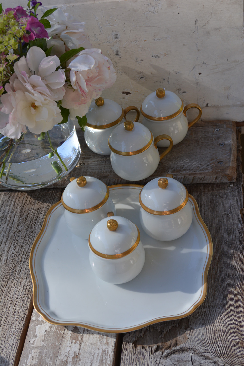 Vintage French Pot a Creme Set of Six with Serving Tray — French Antiques  Vintage French Decor French Linens Cafe au Lait Bowls and more