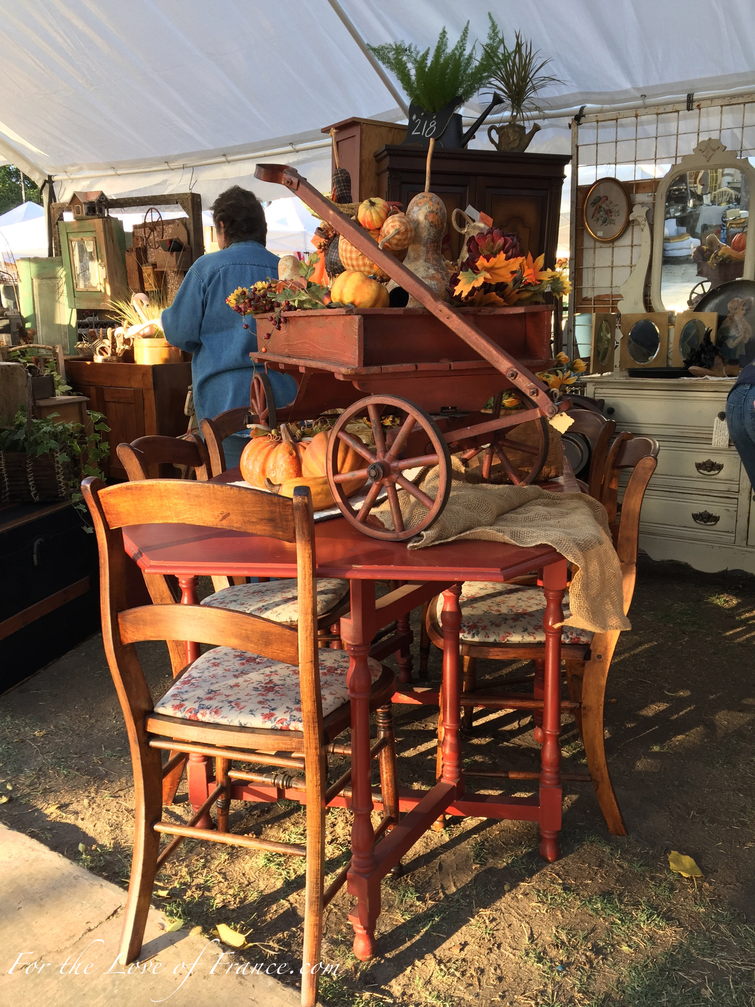 Antique chairs and table vignette (Copy)