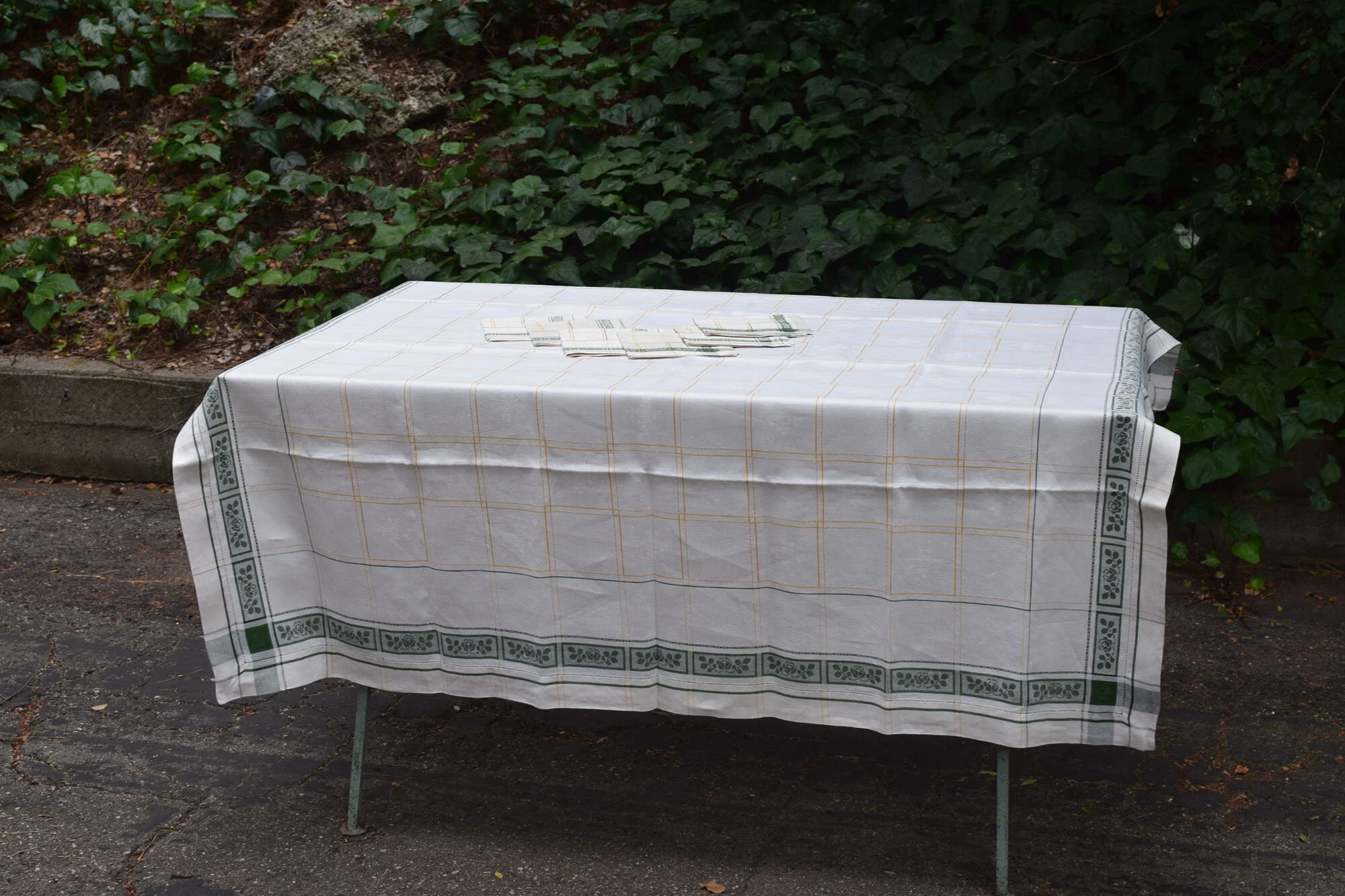 Antique Damask Linen Tablecloth and Napkin Set, French Provincial Decor — French Antiques