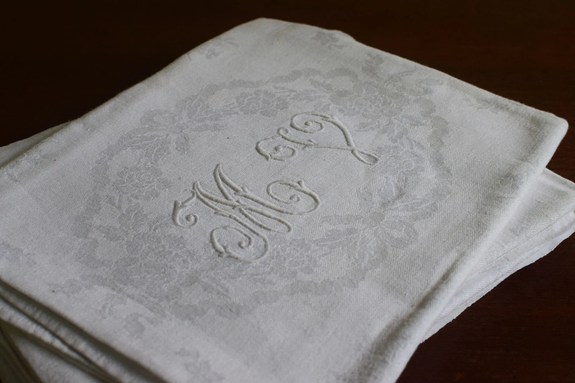 rench Jacquard Napkins with initials MV
