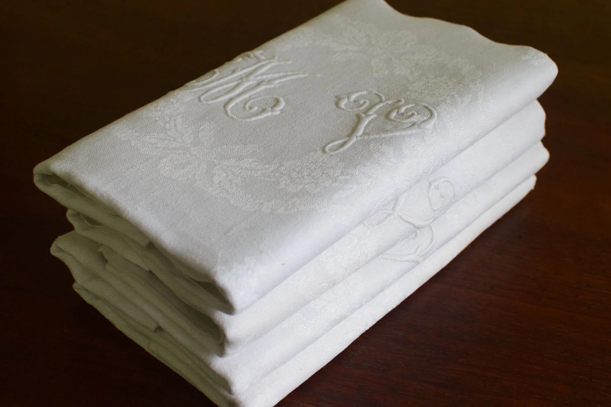 rench Jacquard Napkins with initials MV