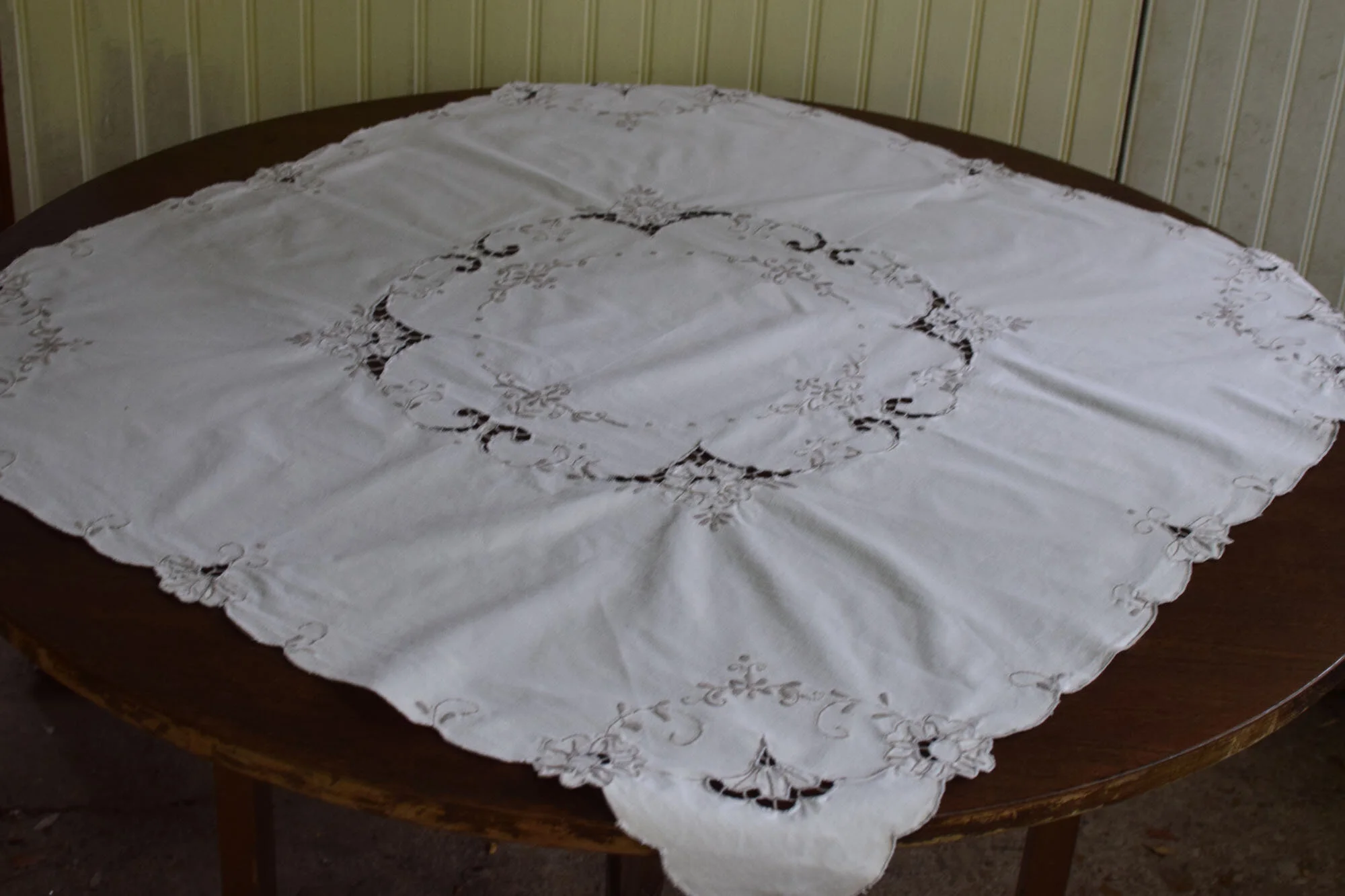 Vintage Cutwork Tablecloth and Set of Luncheon Napkins