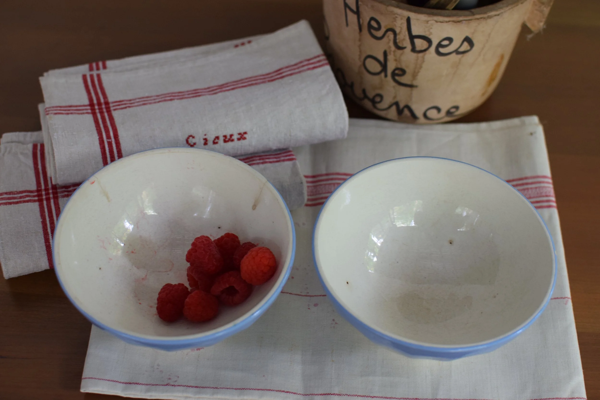 Lovely Pair of Vintage Country French Café au Lait Bowls
