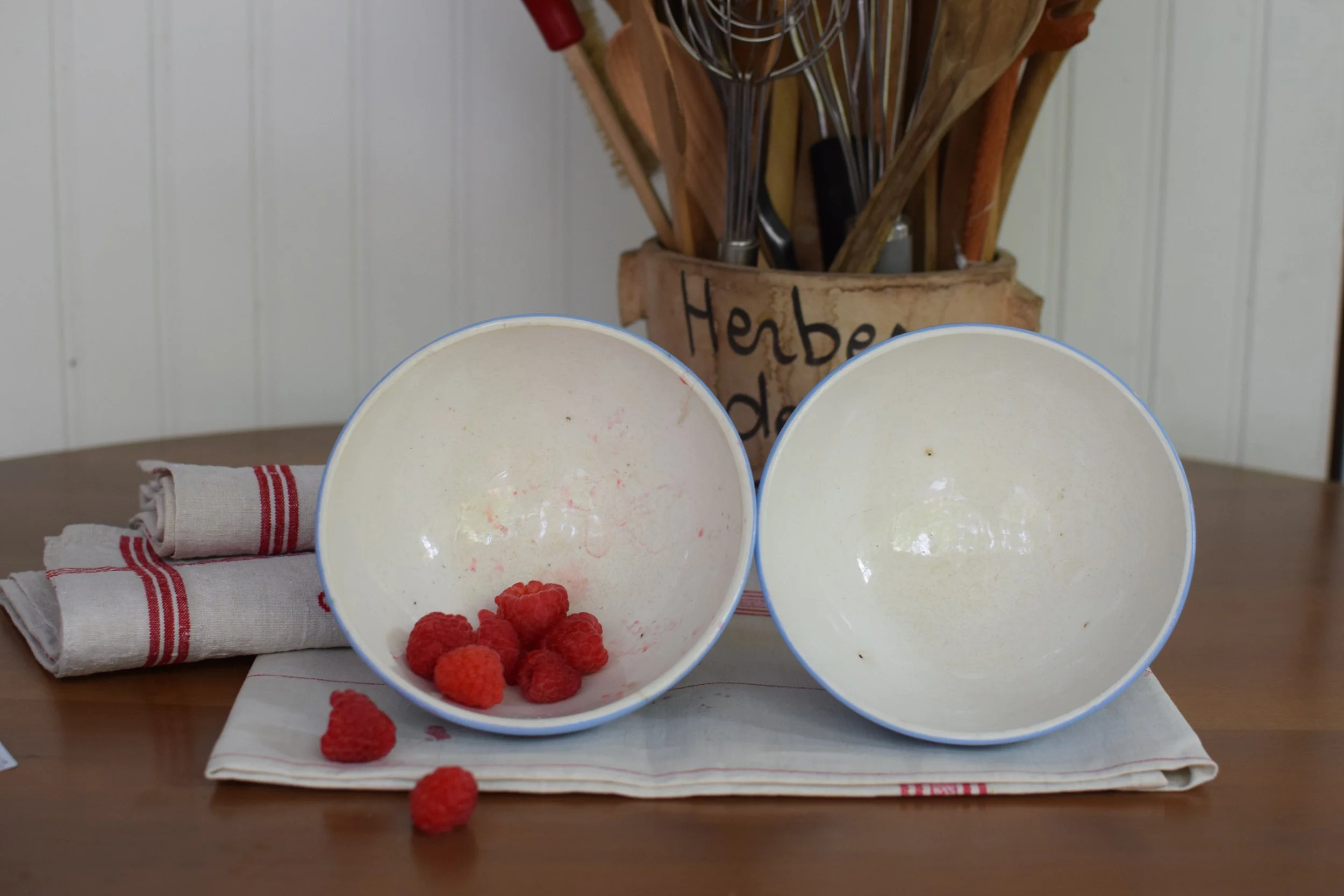 Lovely Pair of Vintage Country French Café au Lait Bowls