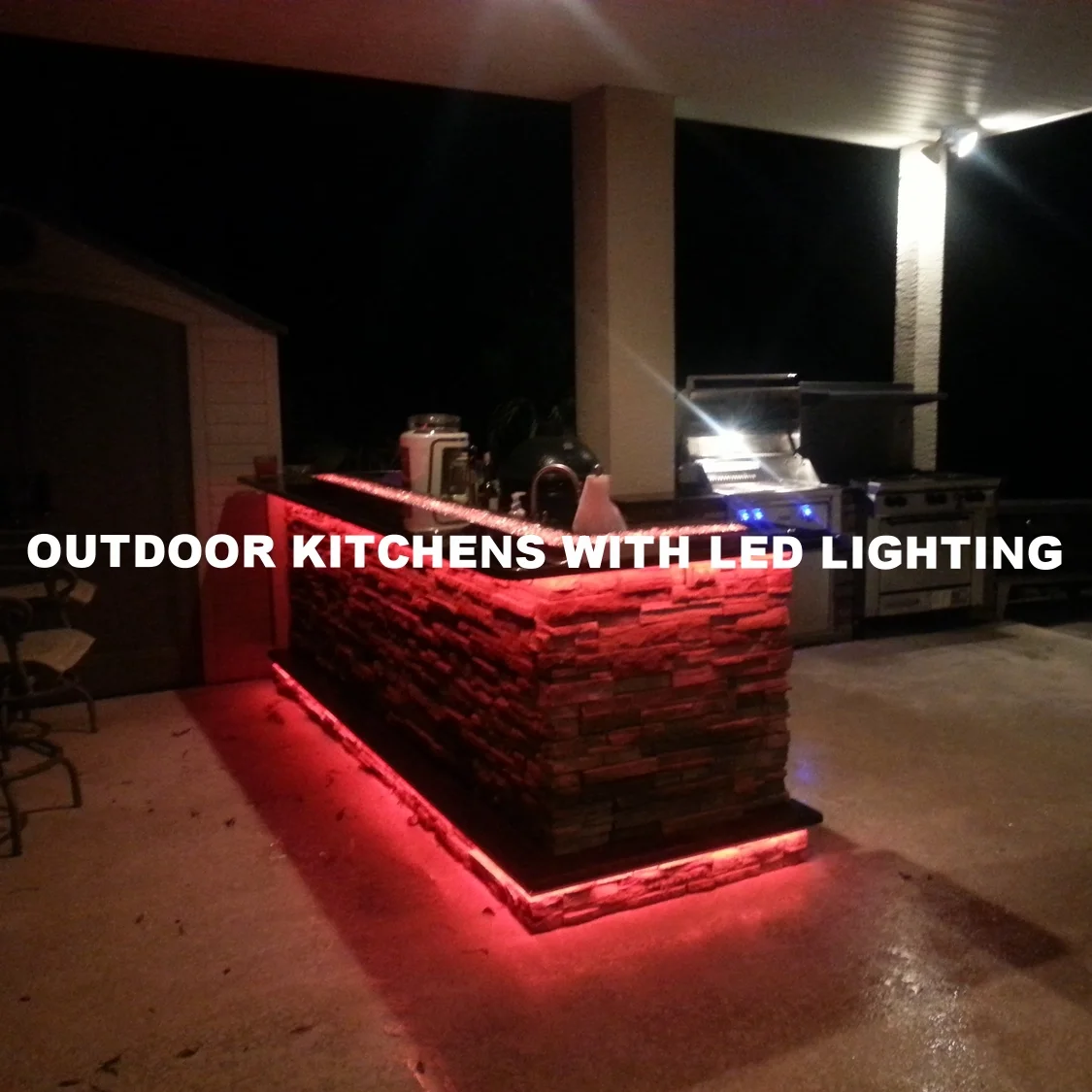 Outdoor Kitchens with LED Lighting (36 Photos)