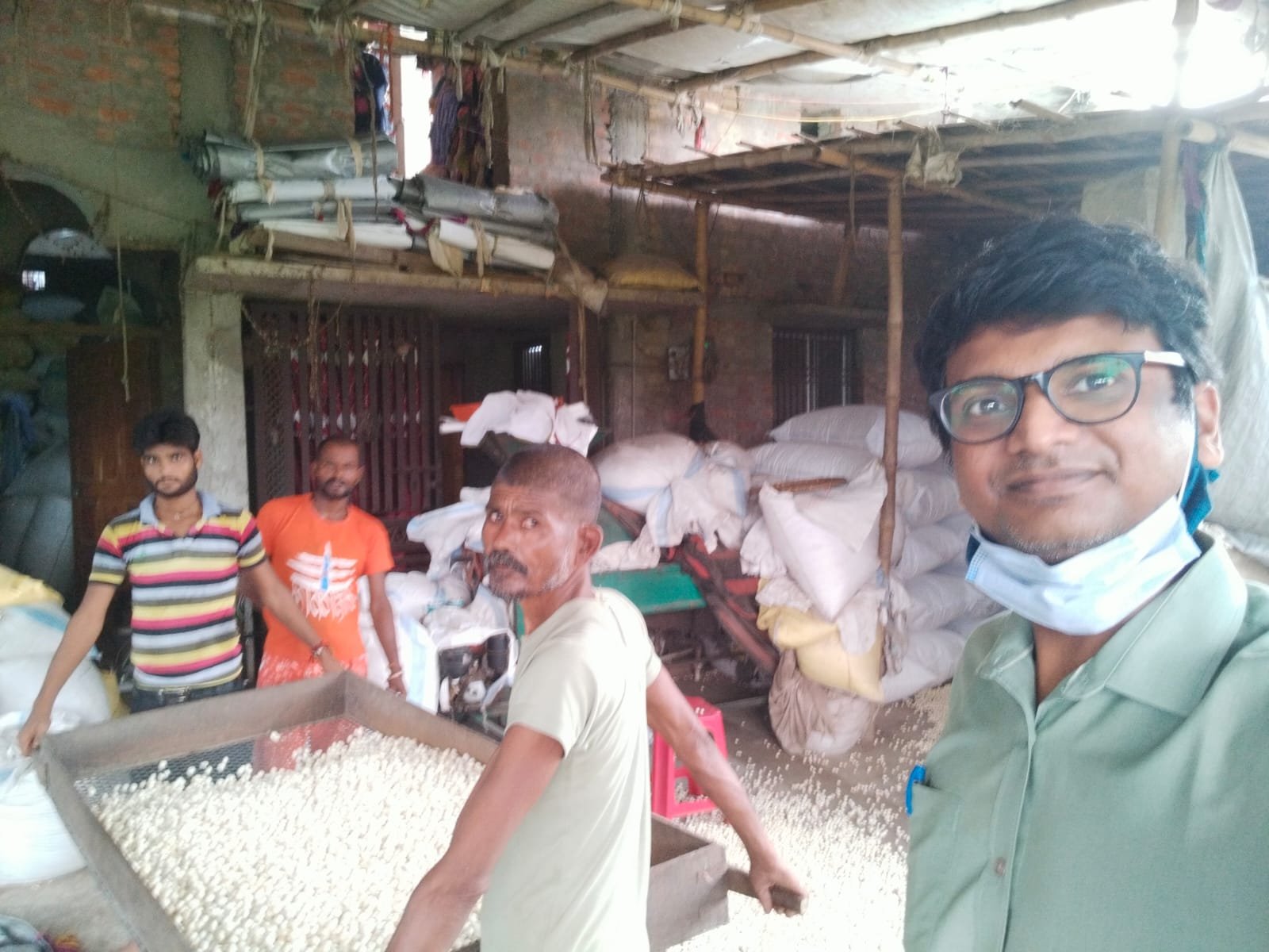 makhana processing team.jpeg