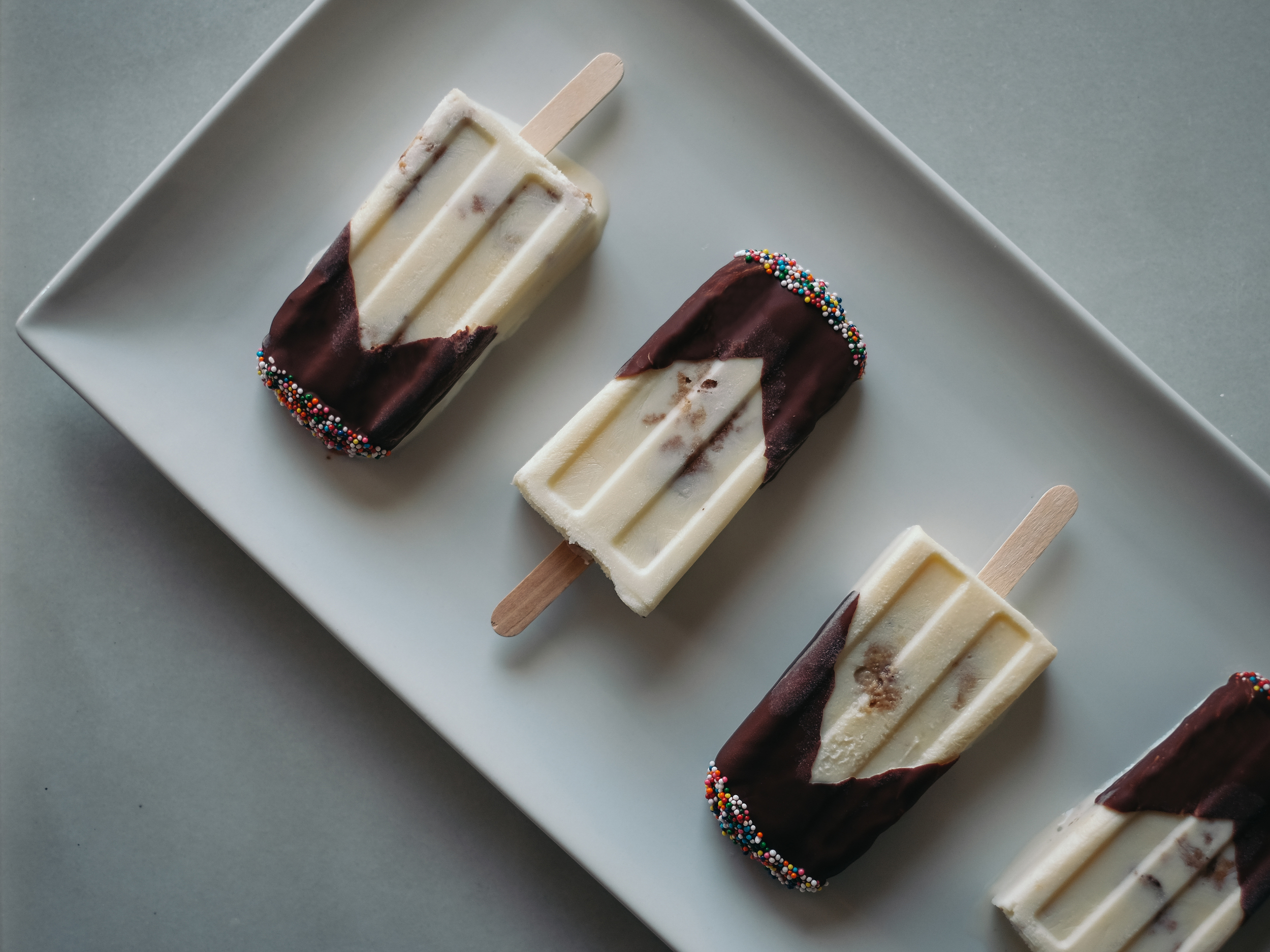 Cereal Milk and Cookies Popsicles