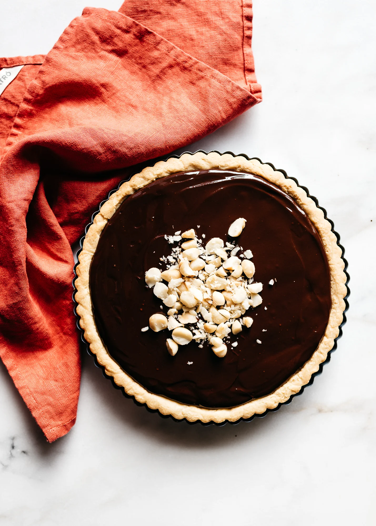choco-caramel-mac-tart-11.jpg