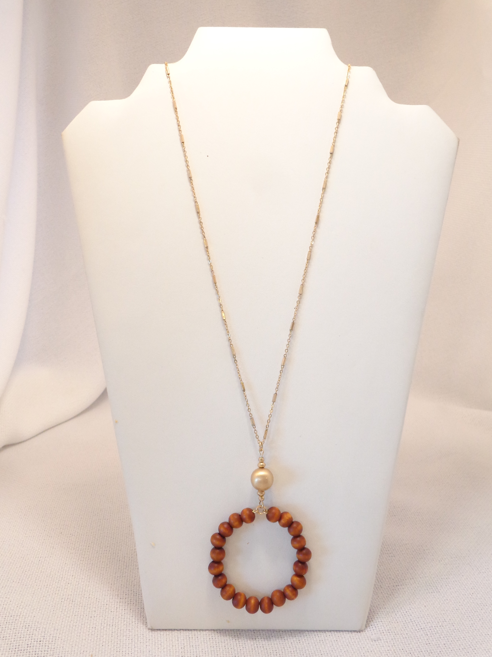 circle beads necklace