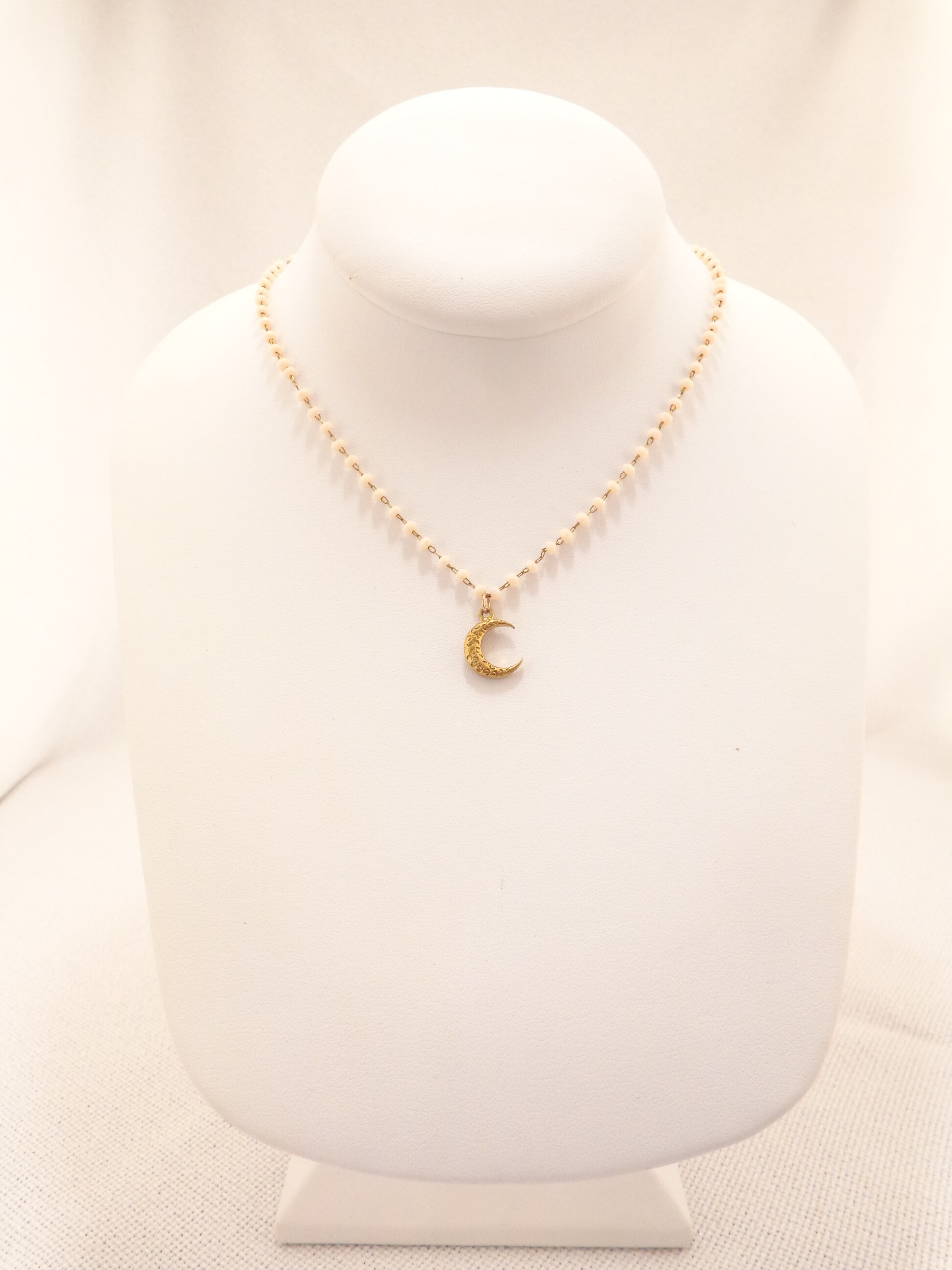 Tiny Moon Pendant Necklace - Cream