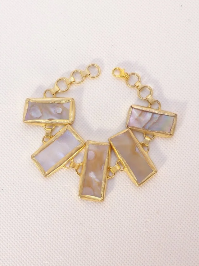 Bracelet.png