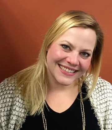 Amanda Miller small.jpg
