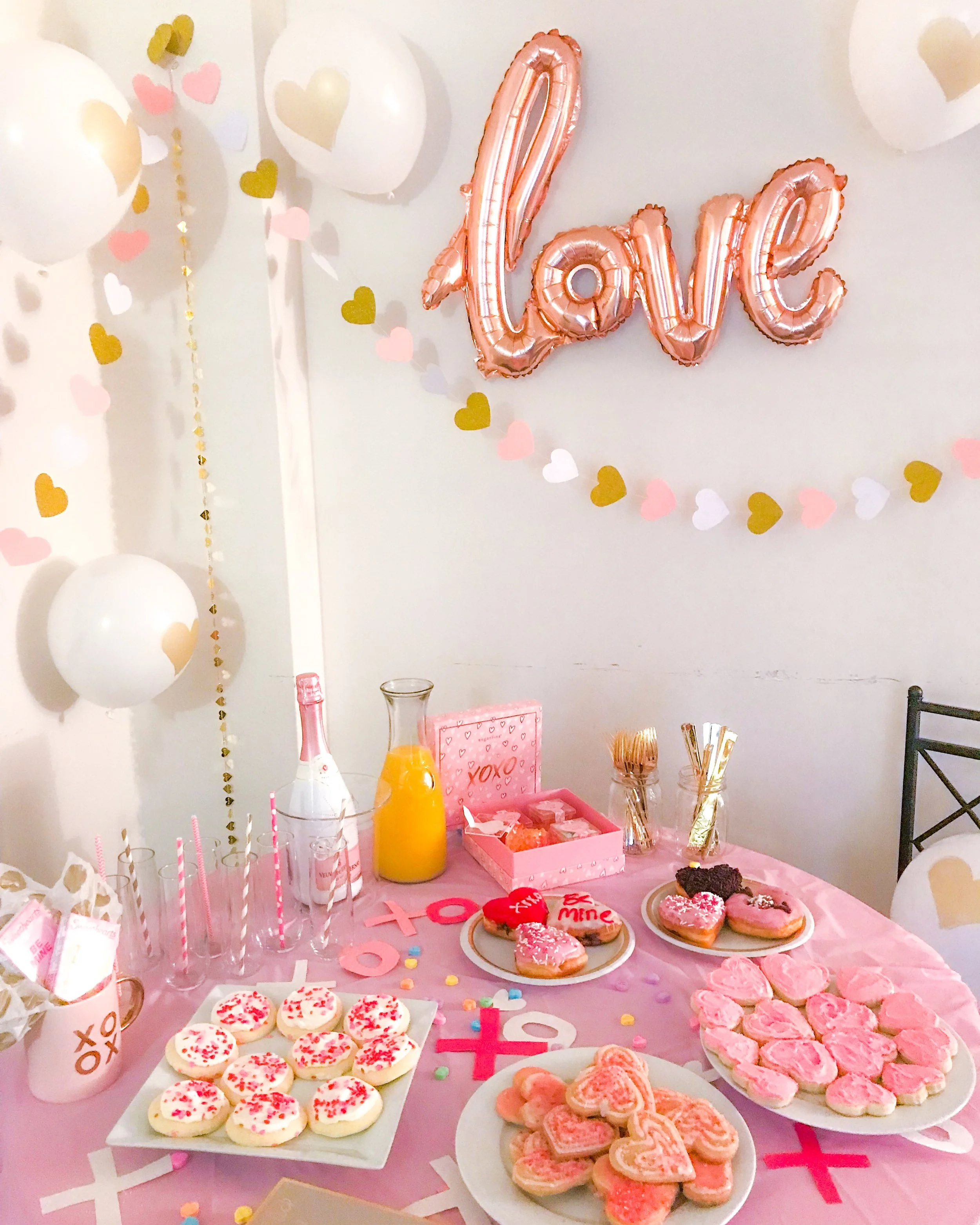 Throw the Perfect Galentine's Day Brunch!