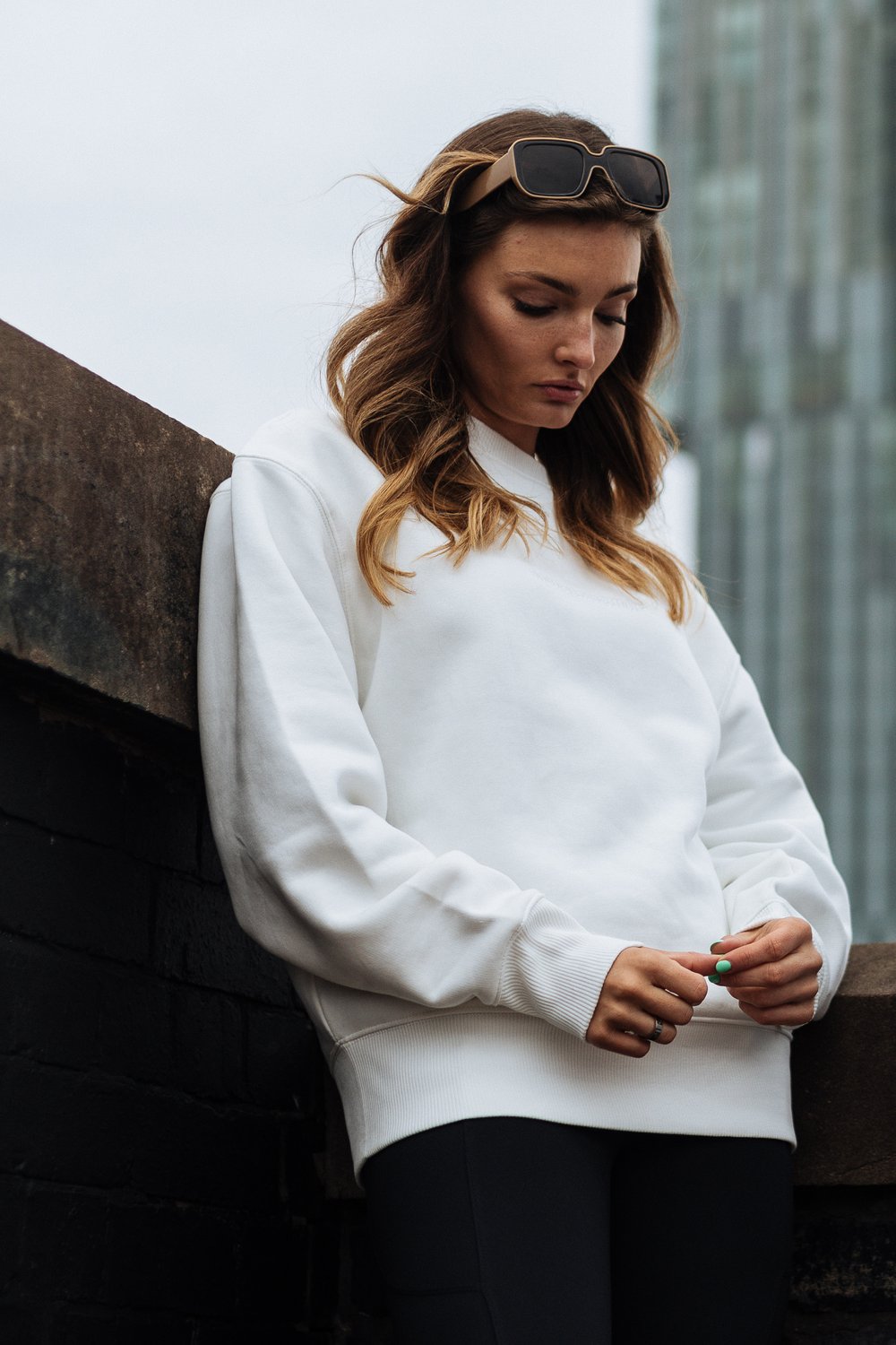 sweatshirt　something　Something　Shop　—　oversized　More®　off-white　—　more®