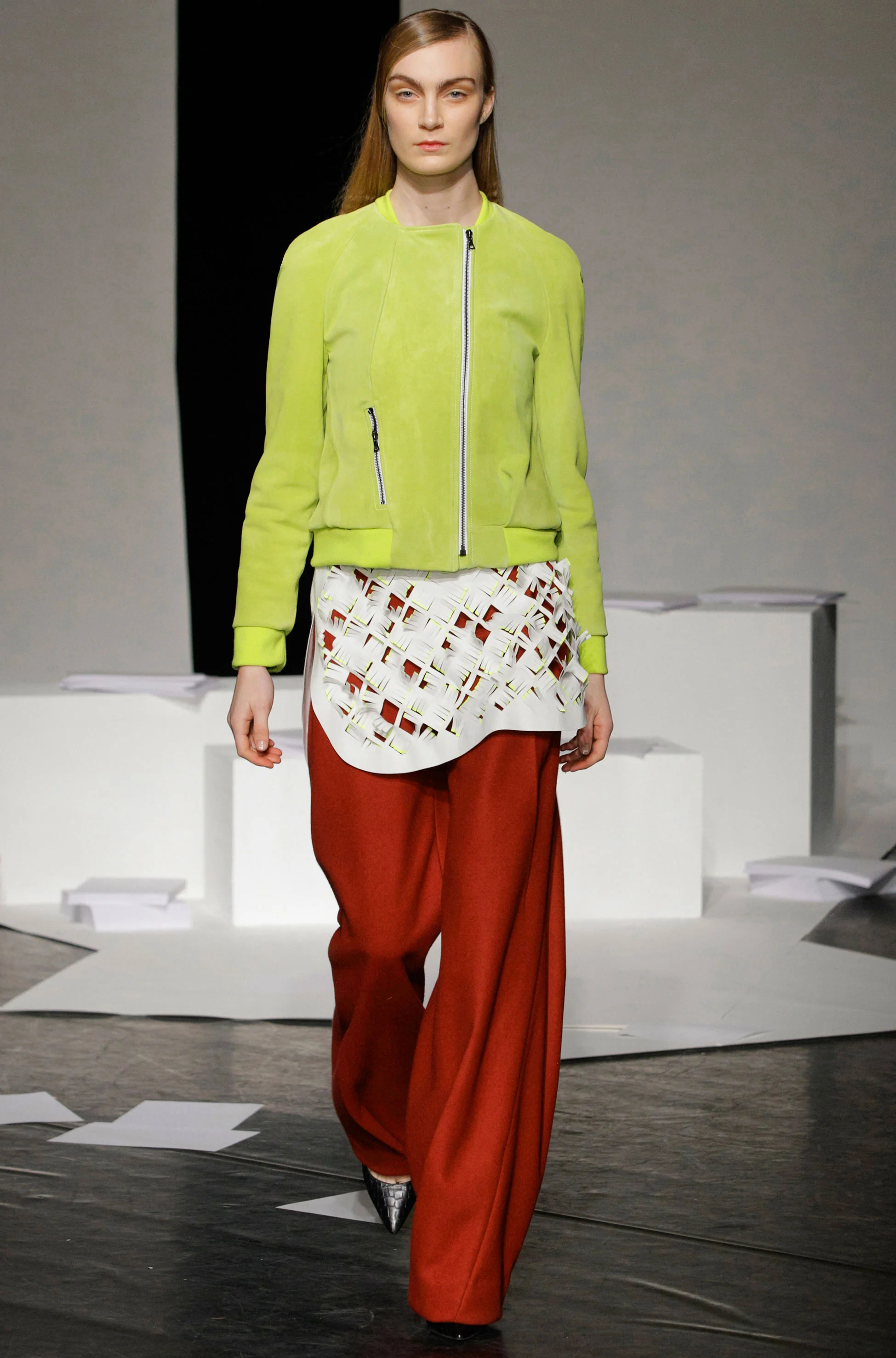 look 16