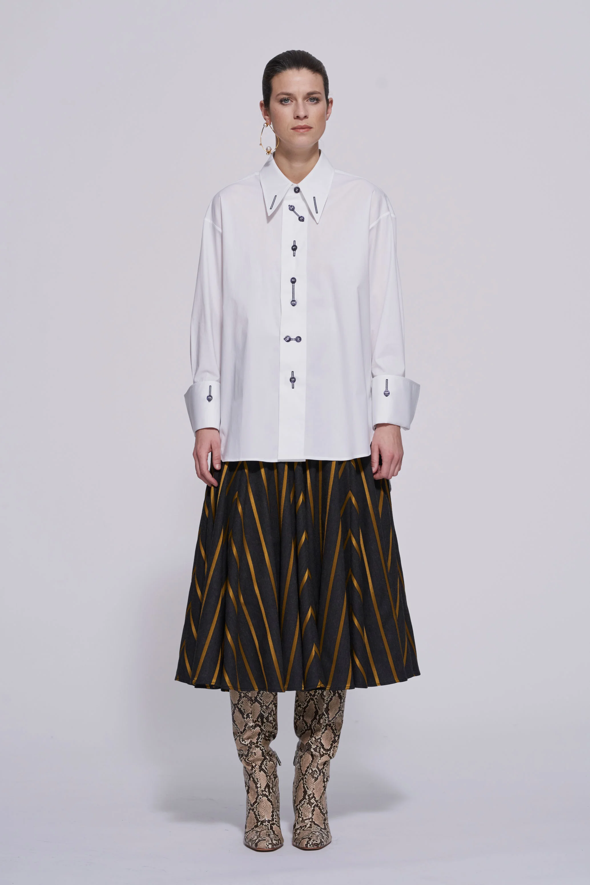 F005-WH-F.jpg