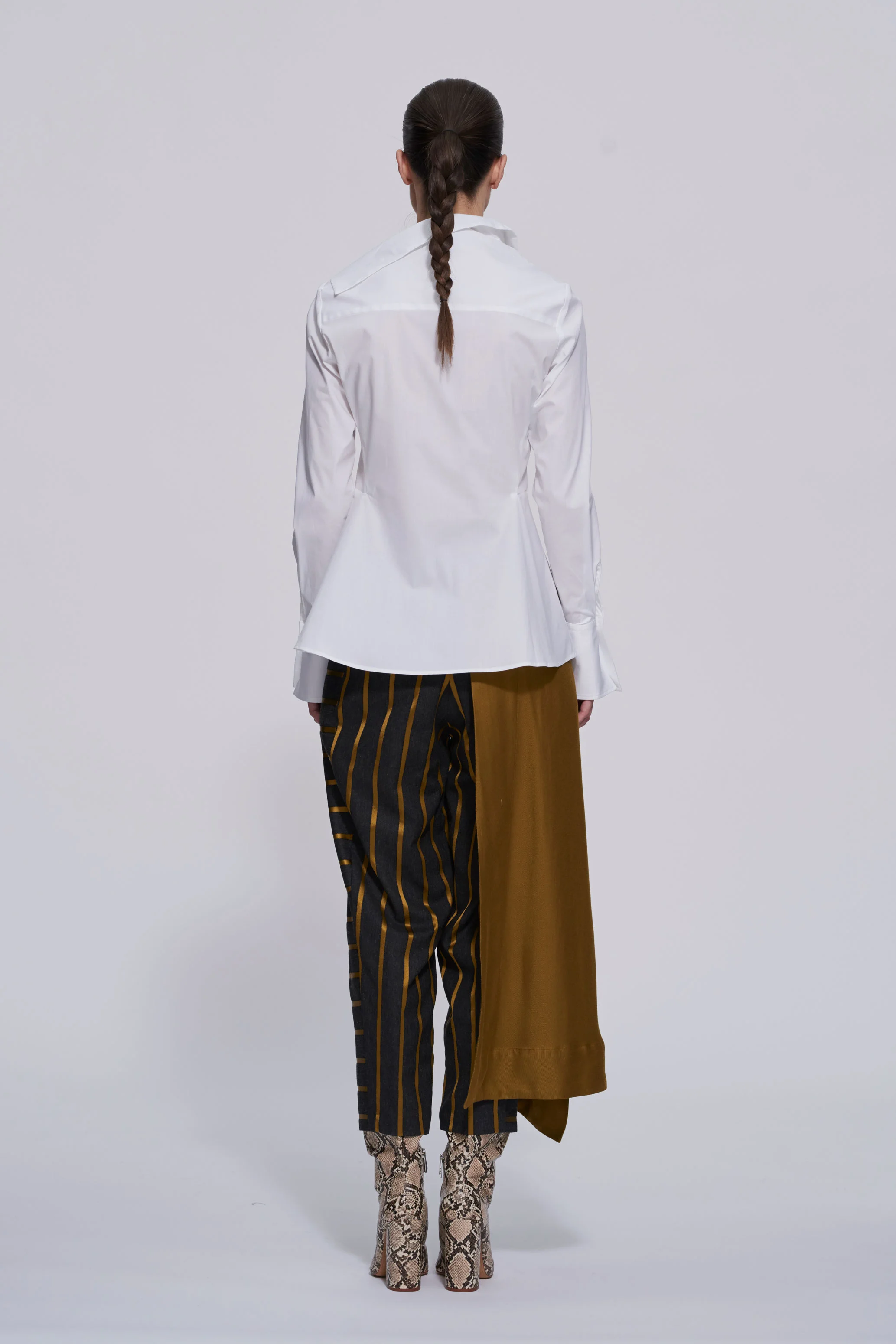 F011-WH-B.jpg