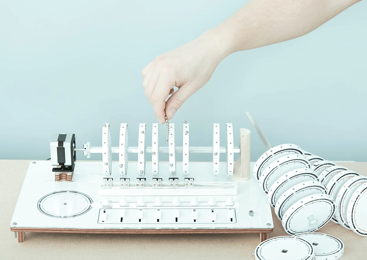 Analogue Sampling? Check out the XOXX Composer