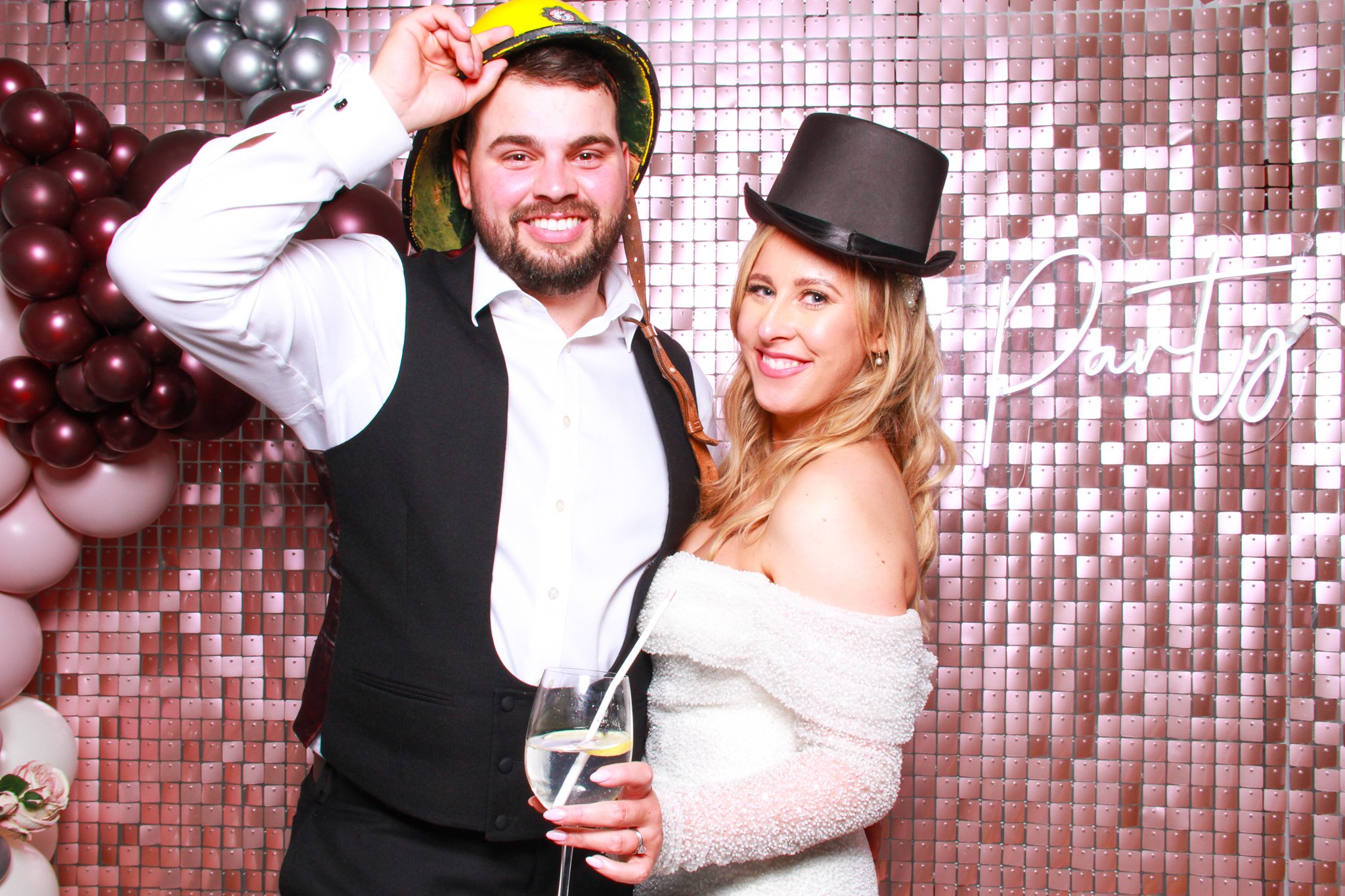 Shelby & Cole - OH! Photobooth-049.jpg