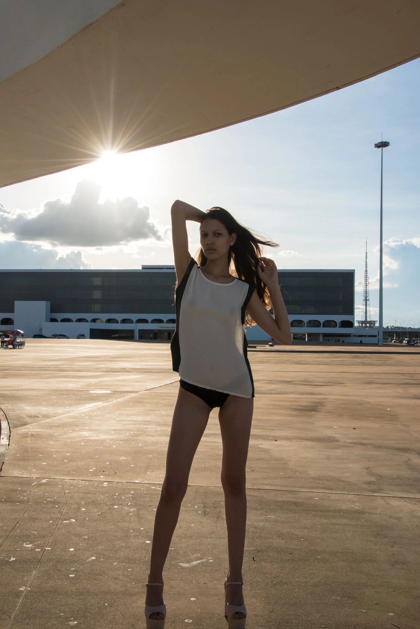 Stanford-Brasilia-2041_sexyflare.jpg