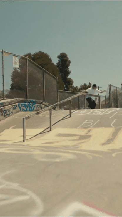 H022_BVC_MiltonMartinez_06_9x16_IG-high.gif