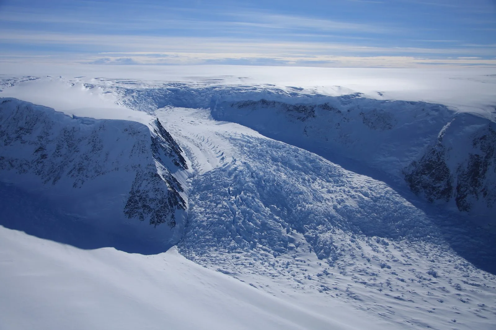 hangingglacier.jpg